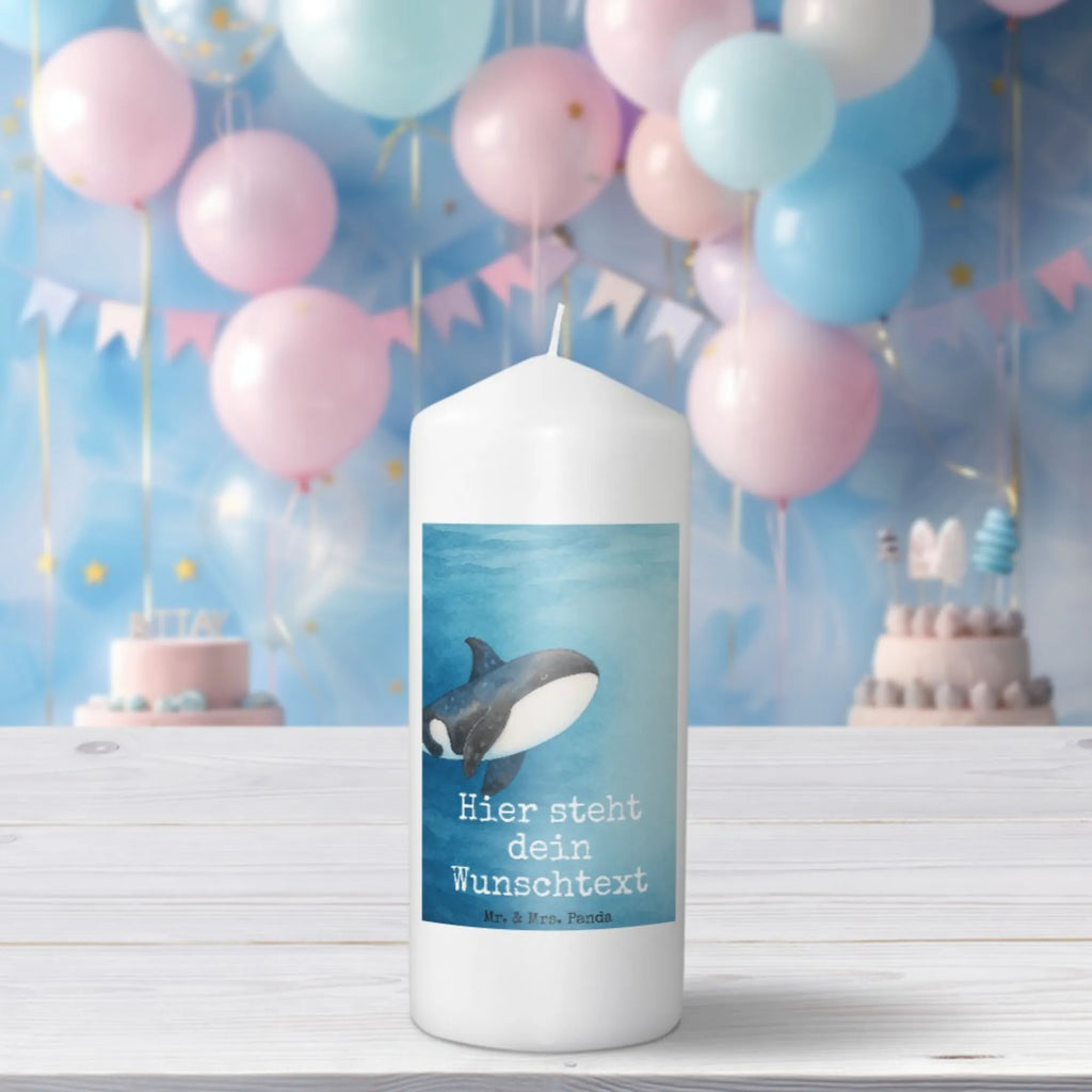 Personalisierte Kerze Orca Design Sojawachskerze Mit Namensdruck, Kerze Für Hochzeit Mit Namensgravur, Adventskerze Mit Wunschname, Votivkerze Mit Wunschname, LED-Kerze Mit Wunschname, Handgegossene Kerze Mit Namen, Trauerkerze Mit Namen, Stabkerze Mit Gravur, Grabkerze Mit Namensgravur, Tischkerze Mit Namensdruck, Bio-Kerze Mit Wunschname, Kerze Mit Namen, Outdoor-Kerze Mit Namensgravur, Holz-Kerze Mit Namen, Blockkerze Mit Namensdruck, Kerze Mit Prägung Und Wunschname, Fair-Trade-Kerze Mit Namensgravur, Kommunionkerze Mit Namen, Teelicht Mit Namensdruck, Firmungskerze Mit Wunschname, Kerze Für Geburtstag Mit Wunschname, Gedenkkerze Mit Namen, Metall-Kerze Mit Namensgravur, Stearinkerze Mit Gravur, Kerze Mit Spruch Und Namen, Duftkerze Mit Namen, Schwimmkerze Mit Namen, Streukerze Mit Namensdruck, Bienenwachskerze Mit Wunschname, Kerzen-Set Mit Namensgravur, Gartenkerze Mit Namen, Tafelkerze Mit Wunschname, Taufekerze Mit Namensgravur, Weihnachtskerze Mit Namensgravur, Handgemachte Kerze Mit Wunschname, Glas-Kerze Mit Wunschname, Gastgeschenk Kerze Mit Namen, Osterkerze Mit Namen, Andachtskerze Mit Namensgravur, Personalisierte Kerze, Stumpenkerze Mit Namensgravur, Laternenkerze Mit Namensdruck, Meerestiere, Meer, Urlaub, Motivation, Arbeit, Wal, Killerwal, Startup, Büro, Orcas, Selbstliebe, Neustart, Orca, Möglichkeiten