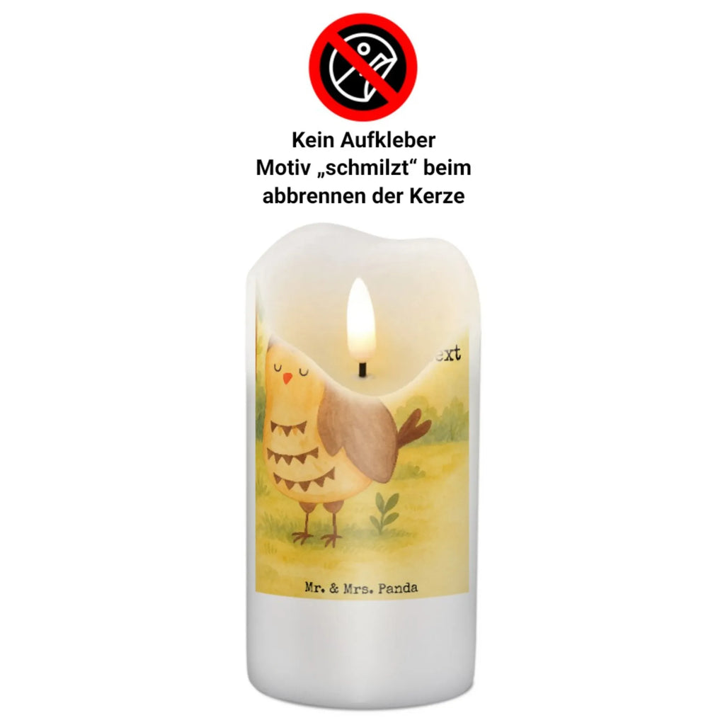 Personalisierte Kerze Eule Zufrieden Design Handgemachte Kerze Mit Wunschname, Kerze Für Hochzeit Mit Namensgravur, Firmungskerze Mit Wunschname, Weihnachtskerze Mit Namensgravur, Andachtskerze Mit Namensgravur, Gedenkkerze Mit Namen, Osterkerze Mit Namen, Kerze Mit Namen, Gartenkerze Mit Namen, Glas-Kerze Mit Wunschname, Stumpenkerze Mit Namensgravur, Kerze Mit Prägung Und Wunschname, Gastgeschenk Kerze Mit Namen, Kerze Mit Spruch Und Namen, Personalisierte Kerze, Tafelkerze Mit Wunschname, Fair-Trade-Kerze Mit Namensgravur, LED-Kerze Mit Wunschname, Bio-Kerze Mit Wunschname, Stabkerze Mit Gravur, Sojawachskerze Mit Namensdruck, Votivkerze Mit Wunschname, Handgegossene Kerze Mit Namen, Trauerkerze Mit Namen, Kerze Für Geburtstag Mit Wunschname, Schwimmkerze Mit Namen, Taufekerze Mit Namensgravur, Bienenwachskerze Mit Wunschname, Laternenkerze Mit Namensdruck, Grabkerze Mit Namensgravur, Adventskerze Mit Wunschname, Kommunionkerze Mit Namen, Duftkerze Mit Namen, Holz-Kerze Mit Namen, Streukerze Mit Namensdruck, Metall-Kerze Mit Namensgravur, Tischkerze Mit Namensdruck, Stearinkerze Mit Gravur, Kerzen-Set Mit Namensgravur, Teelicht Mit Namensdruck, Outdoor-Kerze Mit Namensgravur, Blockkerze Mit Namensdruck, Eule, Liebe Spruch, Romantisch, Wortspiel lustig, Spruch schön, Eule deko, Eule Spruch, Geschenk Hochzeitstag, Owl