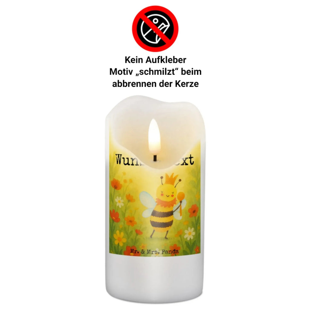 Personalisierte Kerze Biene König Design Kerze Mit Namen, Duftkerze Mit Namen, Weihnachtskerze Mit Namensgravur, Kerzen-Set Mit Namensgravur, Tafelkerze Mit Wunschname, LED-Kerze Mit Wunschname, Bienenwachskerze Mit Wunschname, Bio-Kerze Mit Wunschname, Teelicht Mit Namensdruck, Firmungskerze Mit Wunschname, Kerze Für Geburtstag Mit Wunschname, Handgegossene Kerze Mit Namen, Metall-Kerze Mit Namensgravur, Handgemachte Kerze Mit Wunschname, Stearinkerze Mit Gravur, Adventskerze Mit Wunschname, Kerze Für Hochzeit Mit Namensgravur, Kerze Mit Spruch Und Namen, Streukerze Mit Namensdruck, Schwimmkerze Mit Namen, Kerze Mit Prägung Und Wunschname, Gedenkkerze Mit Namen, Blockkerze Mit Namensdruck, Grabkerze Mit Namensgravur, Taufekerze Mit Namensgravur, Osterkerze Mit Namen, Gartenkerze Mit Namen, Glas-Kerze Mit Wunschname, Sojawachskerze Mit Namensdruck, Stabkerze Mit Gravur, Personalisierte Kerze, Holz-Kerze Mit Namen, Votivkerze Mit Wunschname, Stumpenkerze Mit Namensgravur, Laternenkerze Mit Namensdruck, Fair-Trade-Kerze Mit Namensgravur, Outdoor-Kerze Mit Namensgravur, Gastgeschenk Kerze Mit Namen, Andachtskerze Mit Namensgravur, Tischkerze Mit Namensdruck, Trauerkerze Mit Namen, Kommunionkerze Mit Namen, Biene, Wespe, Hummel