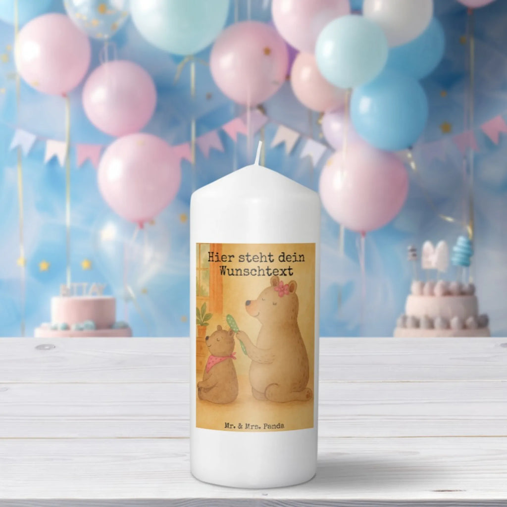 Personalisierte Kerze Bär Kind Design Metall-Kerze Mit Namensgravur, Outdoor-Kerze Mit Namensgravur, Votivkerze Mit Wunschname, Trauerkerze Mit Namen, Kerze Für Hochzeit Mit Namensgravur, Handgemachte Kerze Mit Wunschname, LED-Kerze Mit Wunschname, Taufekerze Mit Namensgravur, Gastgeschenk Kerze Mit Namen, Adventskerze Mit Wunschname, Teelicht Mit Namensdruck, Osterkerze Mit Namen, Tischkerze Mit Namensdruck, Kerze Mit Namen, Schwimmkerze Mit Namen, Gartenkerze Mit Namen, Glas-Kerze Mit Wunschname, Kerzen-Set Mit Namensgravur, Stabkerze Mit Gravur, Sojawachskerze Mit Namensdruck, Gedenkkerze Mit Namen, Personalisierte Kerze, Blockkerze Mit Namensdruck, Handgegossene Kerze Mit Namen, Kommunionkerze Mit Namen, Andachtskerze Mit Namensgravur, Holz-Kerze Mit Namen, Kerze Mit Spruch Und Namen, Stumpenkerze Mit Namensgravur, Streukerze Mit Namensdruck, Stearinkerze Mit Gravur, Weihnachtskerze Mit Namensgravur, Duftkerze Mit Namen, Tafelkerze Mit Wunschname, Laternenkerze Mit Namensdruck, Bienenwachskerze Mit Wunschname, Grabkerze Mit Namensgravur, Kerze Mit Prägung Und Wunschname, Bio-Kerze Mit Wunschname, Fair-Trade-Kerze Mit Namensgravur, Kerze Für Geburtstag Mit Wunschname, Firmungskerze Mit Wunschname, Familie, Vatertag, Muttertag, Bruder, Schwester, Mama, Papa, Oma, Opa, Geschenk, Mutti, Mutter