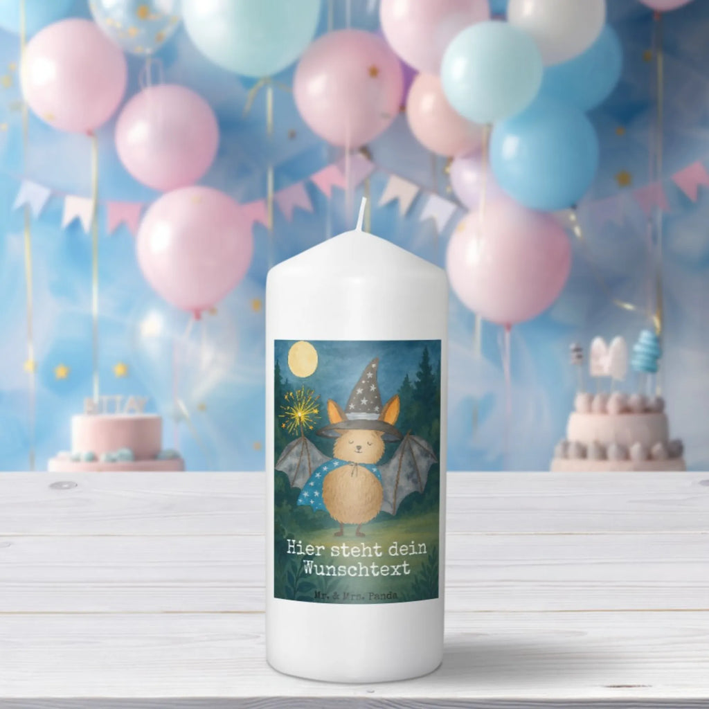 Personalisierte Kerze Fledermaus Zauberer Design Osterkerze Mit Namen, Kommunionkerze Mit Namen, Tischkerze Mit Namensdruck, Stumpenkerze Mit Namensgravur, Handgemachte Kerze Mit Wunschname, Gartenkerze Mit Namen, Streukerze Mit Namensdruck, Taufekerze Mit Namensgravur, Stearinkerze Mit Gravur, LED-Kerze Mit Wunschname, Kerzen-Set Mit Namensgravur, Tafelkerze Mit Wunschname, Bienenwachskerze Mit Wunschname, Handgegossene Kerze Mit Namen, Trauerkerze Mit Namen, Blockkerze Mit Namensdruck, Teelicht Mit Namensdruck, Glas-Kerze Mit Wunschname, Fair-Trade-Kerze Mit Namensgravur, Metall-Kerze Mit Namensgravur, Kerze Für Geburtstag Mit Wunschname, Personalisierte Kerze, Firmungskerze Mit Wunschname, Sojawachskerze Mit Namensdruck, Duftkerze Mit Namen, Adventskerze Mit Wunschname, Outdoor-Kerze Mit Namensgravur, Holz-Kerze Mit Namen, Kerze Mit Namen, Votivkerze Mit Wunschname, Kerze Für Hochzeit Mit Namensgravur, Grabkerze Mit Namensgravur, Andachtskerze Mit Namensgravur, Laternenkerze Mit Namensdruck, Kerze Mit Prägung Und Wunschname, Schwimmkerze Mit Namen, Weihnachtskerze Mit Namensgravur, Stabkerze Mit Gravur, Kerze Mit Spruch Und Namen, Bio-Kerze Mit Wunschname, Gedenkkerze Mit Namen, Gastgeschenk Kerze Mit Namen, Tiermotive, Gute Laune, lustige Sprüche, Tiere, Frauen, Fledermaus, Zauberer, Magier, Fledermäuse, reinsteigern