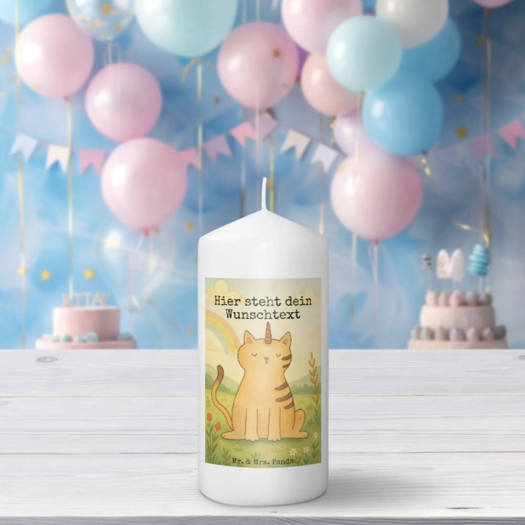 Personalisierte Kerze Einhorn Katze Design Stabkerze Mit Gravur, Schwimmkerze Mit Namen, Outdoor-Kerze Mit Namensgravur, Kerze Mit Namen, Tischkerze Mit Namensdruck, Duftkerze Mit Namen, Kerze Für Geburtstag Mit Wunschname, Sojawachskerze Mit Namensdruck, Blockkerze Mit Namensdruck, Holz-Kerze Mit Namen, Handgegossene Kerze Mit Namen, Streukerze Mit Namensdruck, Kommunionkerze Mit Namen, LED-Kerze Mit Wunschname, Handgemachte Kerze Mit Wunschname, Metall-Kerze Mit Namensgravur, Weihnachtskerze Mit Namensgravur, Fair-Trade-Kerze Mit Namensgravur, Firmungskerze Mit Wunschname, Gastgeschenk Kerze Mit Namen, Trauerkerze Mit Namen, Kerze Mit Prägung Und Wunschname, Personalisierte Kerze, Votivkerze Mit Wunschname, Glas-Kerze Mit Wunschname, Teelicht Mit Namensdruck, Kerze Für Hochzeit Mit Namensgravur, Bienenwachskerze Mit Wunschname, Taufekerze Mit Namensgravur, Bio-Kerze Mit Wunschname, Stearinkerze Mit Gravur, Gartenkerze Mit Namen, Gedenkkerze Mit Namen, Tafelkerze Mit Wunschname, Adventskerze Mit Wunschname, Osterkerze Mit Namen, Laternenkerze Mit Namensdruck, Grabkerze Mit Namensgravur, Kerze Mit Spruch Und Namen, Stumpenkerze Mit Namensgravur, Andachtskerze Mit Namensgravur, Kerzen-Set Mit Namensgravur, Einhorn, Einhörner, Einhorn Deko, Unicorn, Regenbogen, Katze, Katzenhorn, Erwachsenwerden, Einhornkatze, Glitzer, Mieze, Einhornpower, Katzer, Kittyhorn