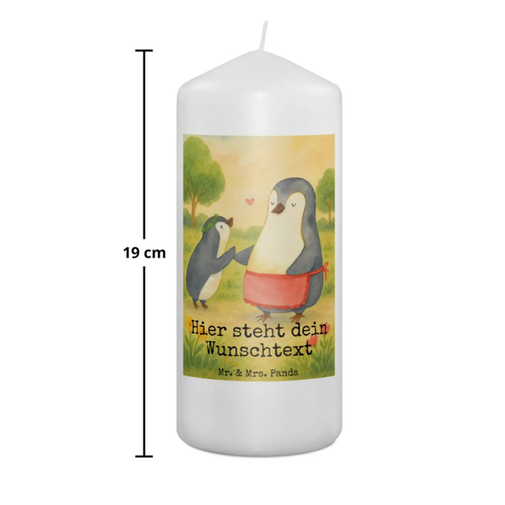 Personalisierte Kerze Pinguin mit Kind Design Laternenkerze Mit Namensdruck, Trauerkerze Mit Namen, Grabkerze Mit Namensgravur, Kerzen-Set Mit Namensgravur, Kerze Mit Namen, Stabkerze Mit Gravur, Sojawachskerze Mit Namensdruck, Kerze Mit Spruch Und Namen, Kerze Mit Prägung Und Wunschname, Duftkerze Mit Namen, Tafelkerze Mit Wunschname, Holz-Kerze Mit Namen, Gedenkkerze Mit Namen, Blockkerze Mit Namensdruck, Adventskerze Mit Wunschname, Stumpenkerze Mit Namensgravur, Gastgeschenk Kerze Mit Namen, Metall-Kerze Mit Namensgravur, Kerze Für Hochzeit Mit Namensgravur, Outdoor-Kerze Mit Namensgravur, Handgegossene Kerze Mit Namen, Personalisierte Kerze, Kommunionkerze Mit Namen, Streukerze Mit Namensdruck, Weihnachtskerze Mit Namensgravur, Fair-Trade-Kerze Mit Namensgravur, LED-Kerze Mit Wunschname, Tischkerze Mit Namensdruck, Votivkerze Mit Wunschname, Bio-Kerze Mit Wunschname, Schwimmkerze Mit Namen, Bienenwachskerze Mit Wunschname, Andachtskerze Mit Namensgravur, Firmungskerze Mit Wunschname, Teelicht Mit Namensdruck, Gartenkerze Mit Namen, Kerze Für Geburtstag Mit Wunschname, Handgemachte Kerze Mit Wunschname, Osterkerze Mit Namen, Glas-Kerze Mit Wunschname, Taufekerze Mit Namensgravur, Stearinkerze Mit Gravur, Familie, Vatertag, Muttertag, Bruder, Schwester, Mama, Papa, Oma, Opa, Geburststag, Geschenk, Mami, Mutter, Mutti