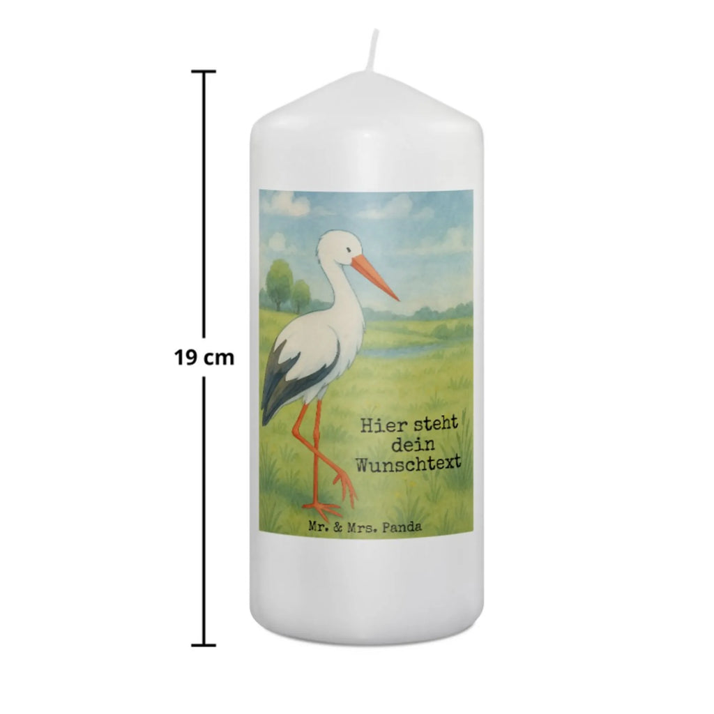 Personalisierte Kerze Storch Design Kerze Für Geburtstag Mit Wunschname, Kerze Mit Spruch Und Namen, Outdoor-Kerze Mit Namensgravur, Sojawachskerze Mit Namensdruck, Fair-Trade-Kerze Mit Namensgravur, Kommunionkerze Mit Namen, Kerze Mit Namen, Stearinkerze Mit Gravur, Kerze Mit Prägung Und Wunschname, Schwimmkerze Mit Namen, Handgegossene Kerze Mit Namen, Tischkerze Mit Namensdruck, Stumpenkerze Mit Namensgravur, Adventskerze Mit Wunschname, Gastgeschenk Kerze Mit Namen, Gartenkerze Mit Namen, Glas-Kerze Mit Wunschname, Laternenkerze Mit Namensdruck, Teelicht Mit Namensdruck, Grabkerze Mit Namensgravur, LED-Kerze Mit Wunschname, Firmungskerze Mit Wunschname, Metall-Kerze Mit Namensgravur, Tafelkerze Mit Wunschname, Gedenkkerze Mit Namen, Stabkerze Mit Gravur, Trauerkerze Mit Namen, Streukerze Mit Namensdruck, Duftkerze Mit Namen, Kerze Für Hochzeit Mit Namensgravur, Weihnachtskerze Mit Namensgravur, Blockkerze Mit Namensdruck, Votivkerze Mit Wunschname, Kerzen-Set Mit Namensgravur, Taufekerze Mit Namensgravur, Holz-Kerze Mit Namen, Bio-Kerze Mit Wunschname, Osterkerze Mit Namen, Bienenwachskerze Mit Wunschname, Andachtskerze Mit Namensgravur, Handgemachte Kerze Mit Wunschname, Personalisierte Kerze, Tiermotive, Gute Laune, lustige Sprüche, Tiere, Mutter, Baby, Schwanger, Schwangerschaft, Babybauch, Mütter, Geburt, Störche, Mutter werden, Storch