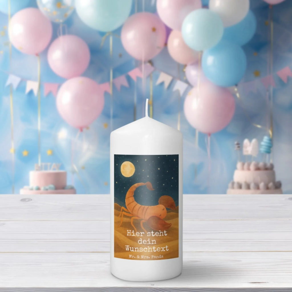 Personalisierte Kerze Sternzeichen Skorpion Design Kerze Mit Prägung Und Wunschname, Teelicht Mit Namensdruck, Handgegossene Kerze Mit Namen, Handgemachte Kerze Mit Wunschname, Fair-Trade-Kerze Mit Namensgravur, Kerzen-Set Mit Namensgravur, Kerze Für Hochzeit Mit Namensgravur, Bienenwachskerze Mit Wunschname, Streukerze Mit Namensdruck, Metall-Kerze Mit Namensgravur, Grabkerze Mit Namensgravur, Weihnachtskerze Mit Namensgravur, Firmungskerze Mit Wunschname, Kerze Mit Namen, Gastgeschenk Kerze Mit Namen, Osterkerze Mit Namen, LED-Kerze Mit Wunschname, Personalisierte Kerze, Glas-Kerze Mit Wunschname, Gartenkerze Mit Namen, Taufekerze Mit Namensgravur, Duftkerze Mit Namen, Sojawachskerze Mit Namensdruck, Schwimmkerze Mit Namen, Stabkerze Mit Gravur, Blockkerze Mit Namensdruck, Andachtskerze Mit Namensgravur, Adventskerze Mit Wunschname, Tischkerze Mit Namensdruck, Votivkerze Mit Wunschname, Bio-Kerze Mit Wunschname, Gedenkkerze Mit Namen, Kerze Mit Spruch Und Namen, Trauerkerze Mit Namen, Holz-Kerze Mit Namen, Laternenkerze Mit Namensdruck, Outdoor-Kerze Mit Namensgravur, Kerze Für Geburtstag Mit Wunschname, Kommunionkerze Mit Namen, Stearinkerze Mit Gravur, Tafelkerze Mit Wunschname, Stumpenkerze Mit Namensgravur, Tierkreiszeichen, Sternzeichen, Horoskop, Astrologie, Aszendent, Skorpion Sternzeichen, Geburtstag November, Geburtstag Oktober, Geschenk November, Geschenk Oktober, Skorpion Geschenk, Skorpione