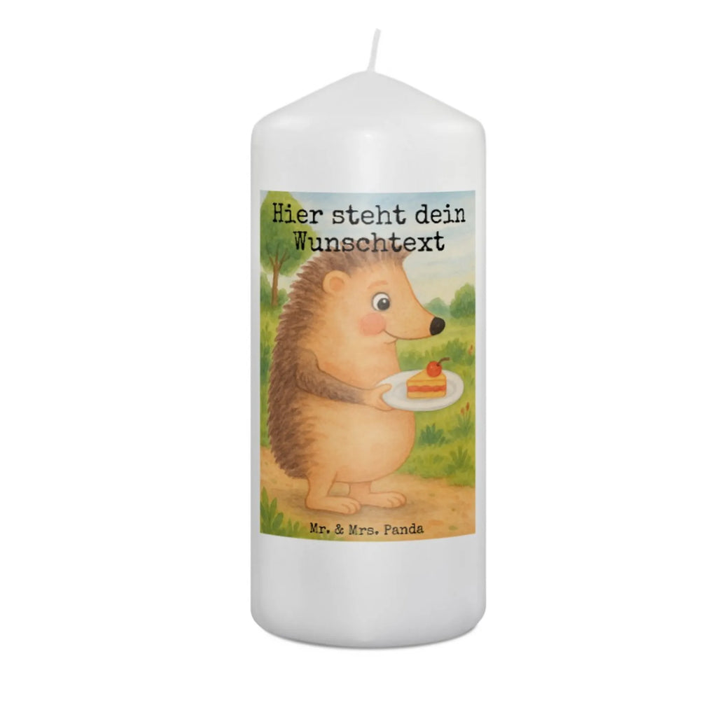 Personalisierte Kerze Igel Kuchenstück Design Gedenkkerze Mit Namen, Kerze Mit Spruch Und Namen, Weihnachtskerze Mit Namensgravur, Teelicht Mit Namensdruck, Sojawachskerze Mit Namensdruck, Blockkerze Mit Namensdruck, Streukerze Mit Namensdruck, Outdoor-Kerze Mit Namensgravur, Kommunionkerze Mit Namen, Kerzen-Set Mit Namensgravur, Metall-Kerze Mit Namensgravur, Bienenwachskerze Mit Wunschname, Osterkerze Mit Namen, Votivkerze Mit Wunschname, Kerze Mit Namen, Holz-Kerze Mit Namen, Andachtskerze Mit Namensgravur, Handgemachte Kerze Mit Wunschname, Grabkerze Mit Namensgravur, Kerze Mit Prägung Und Wunschname, Tischkerze Mit Namensdruck, Trauerkerze Mit Namen, Fair-Trade-Kerze Mit Namensgravur, Handgegossene Kerze Mit Namen, Personalisierte Kerze, Laternenkerze Mit Namensdruck, Firmungskerze Mit Wunschname, Bio-Kerze Mit Wunschname, Kerze Für Geburtstag Mit Wunschname, Stabkerze Mit Gravur, Adventskerze Mit Wunschname, Schwimmkerze Mit Namen, Gastgeschenk Kerze Mit Namen, Stumpenkerze Mit Namensgravur, Glas-Kerze Mit Wunschname, Kerze Für Hochzeit Mit Namensgravur, LED-Kerze Mit Wunschname, Duftkerze Mit Namen, Stearinkerze Mit Gravur, Gartenkerze Mit Namen, Taufekerze Mit Namensgravur, Tafelkerze Mit Wunschname, Tiermotive, Gute Laune, lustige Sprüche, Tiere, Kuchen backen, Einladung Party, Essen Spruch, Igel, Backen Geschenk, Torte, Geburtstagskuchen, Kuchen