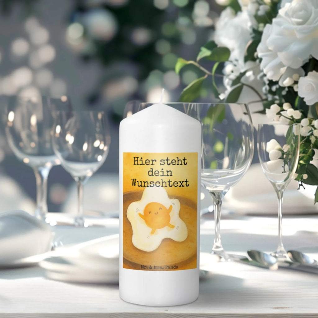 Personalisierte Kerze Spiegelei Ei Design Andachtskerze Mit Namensgravur, Duftkerze Mit Namen, Osterkerze Mit Namen, Adventskerze Mit Wunschname, Firmungskerze Mit Wunschname, Weihnachtskerze Mit Namensgravur, Kerze Für Geburtstag Mit Wunschname, Grabkerze Mit Namensgravur, Blockkerze Mit Namensdruck, Fair-Trade-Kerze Mit Namensgravur, LED-Kerze Mit Wunschname, Schwimmkerze Mit Namen, Outdoor-Kerze Mit Namensgravur, Kerzen-Set Mit Namensgravur, Gedenkkerze Mit Namen, Trauerkerze Mit Namen, Laternenkerze Mit Namensdruck, Tafelkerze Mit Wunschname, Kerze Mit Prägung Und Wunschname, Kerze Mit Namen, Gastgeschenk Kerze Mit Namen, Stumpenkerze Mit Namensgravur, Metall-Kerze Mit Namensgravur, Bienenwachskerze Mit Wunschname, Personalisierte Kerze, Teelicht Mit Namensdruck, Bio-Kerze Mit Wunschname, Kerze Für Hochzeit Mit Namensgravur, Tischkerze Mit Namensdruck, Stearinkerze Mit Gravur, Votivkerze Mit Wunschname, Sojawachskerze Mit Namensdruck, Taufekerze Mit Namensgravur, Handgemachte Kerze Mit Wunschname, Stabkerze Mit Gravur, Kommunionkerze Mit Namen, Handgegossene Kerze Mit Namen, Holz-Kerze Mit Namen, Kerze Mit Spruch Und Namen, Glas-Kerze Mit Wunschname, Gartenkerze Mit Namen, Streukerze Mit Namensdruck, Tiermotive, Gute Laune, lustige Sprüche, Tiere, Tag, Ei, Spiegelei, Glücklich, Liebe, Schön