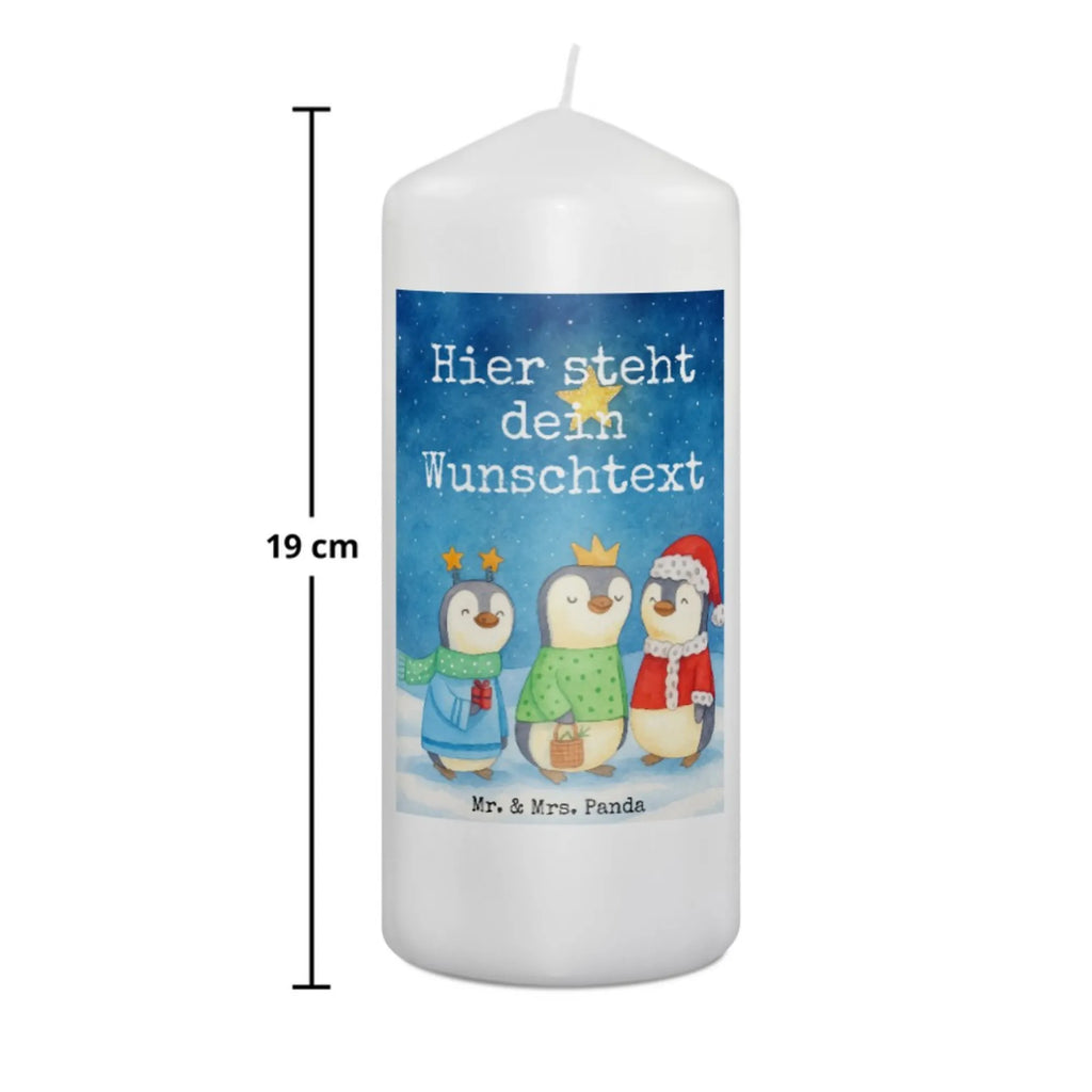 Personalisierte Kerze Winterzeit Heilige drei Könige Design Fair-Trade-Kerze Mit Namensgravur, Handgemachte Kerze Mit Wunschname, Andachtskerze Mit Namensgravur, Stabkerze Mit Gravur, Glas-Kerze Mit Wunschname, Votivkerze Mit Wunschname, Kerzen-Set Mit Namensgravur, Stumpenkerze Mit Namensgravur, Teelicht Mit Namensdruck, Gastgeschenk Kerze Mit Namen, Bienenwachskerze Mit Wunschname, Laternenkerze Mit Namensdruck, Stearinkerze Mit Gravur, Kerze Mit Prägung Und Wunschname, Kerze Mit Namen, Tischkerze Mit Namensdruck, Adventskerze Mit Wunschname, Personalisierte Kerze, Osterkerze Mit Namen, Taufekerze Mit Namensgravur, Kerze Mit Spruch Und Namen, Grabkerze Mit Namensgravur, Schwimmkerze Mit Namen, Firmungskerze Mit Wunschname, Streukerze Mit Namensdruck, Weihnachtskerze Mit Namensgravur, Bio-Kerze Mit Wunschname, Blockkerze Mit Namensdruck, Gartenkerze Mit Namen, Duftkerze Mit Namen, Handgegossene Kerze Mit Namen, Gedenkkerze Mit Namen, Holz-Kerze Mit Namen, Kerze Für Geburtstag Mit Wunschname, Tafelkerze Mit Wunschname, Kommunionkerze Mit Namen, LED-Kerze Mit Wunschname, Outdoor-Kerze Mit Namensgravur, Metall-Kerze Mit Namensgravur, Sojawachskerze Mit Namensdruck, Trauerkerze Mit Namen, Kerze Für Hochzeit Mit Namensgravur, Winter, Weihnachten, Weihnachtsdeko, Nikolaus, Advent, Heiligabend, Wintermotiv, Heilige drei Könige, Weihnachtszeit, Weihnachtsmann, Weihnachtstage