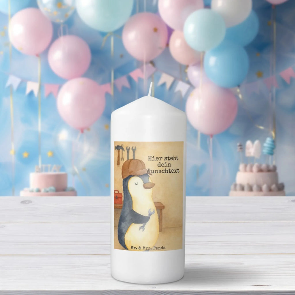 Personalisierte Kerze Wenn Papa es nicht reparieren kann, sind wir am Arsch Design LED-Kerze Mit Wunschname, Sojawachskerze Mit Namensdruck, Stearinkerze Mit Gravur, Outdoor-Kerze Mit Namensgravur, Weihnachtskerze Mit Namensgravur, Trauerkerze Mit Namen, Laternenkerze Mit Namensdruck, Holz-Kerze Mit Namen, Grabkerze Mit Namensgravur, Gedenkkerze Mit Namen, Handgegossene Kerze Mit Namen, Glas-Kerze Mit Wunschname, Blockkerze Mit Namensdruck, Kerze Mit Namen, Handgemachte Kerze Mit Wunschname, Duftkerze Mit Namen, Fair-Trade-Kerze Mit Namensgravur, Kerzen-Set Mit Namensgravur, Taufekerze Mit Namensgravur, Gastgeschenk Kerze Mit Namen, Tafelkerze Mit Wunschname, Gartenkerze Mit Namen, Andachtskerze Mit Namensgravur, Adventskerze Mit Wunschname, Kerze Mit Prägung Und Wunschname, Streukerze Mit Namensdruck, Schwimmkerze Mit Namen, Votivkerze Mit Wunschname, Stumpenkerze Mit Namensgravur, Bio-Kerze Mit Wunschname, Metall-Kerze Mit Namensgravur, Kerze Für Hochzeit Mit Namensgravur, Osterkerze Mit Namen, Teelicht Mit Namensdruck, Kommunionkerze Mit Namen, Personalisierte Kerze, Firmungskerze Mit Wunschname, Kerze Für Geburtstag Mit Wunschname, Kerze Mit Spruch Und Namen, Tischkerze Mit Namensdruck, Bienenwachskerze Mit Wunschname, Stabkerze Mit Gravur, Familie, Vatertag, Muttertag, Bruder, Schwester, Mama, Papa, Oma, Opa, Geschenk Papa, Bester Papa der Welt, Vater