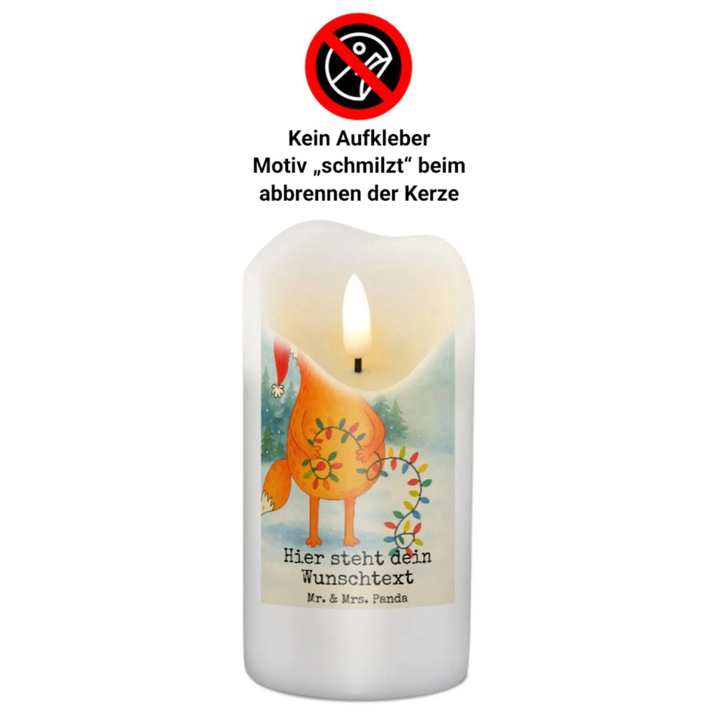 Personalisierte Kerze Fuchs Weihnachten Design Stearinkerze Mit Gravur, Andachtskerze Mit Namensgravur, LED-Kerze Mit Wunschname, Fair-Trade-Kerze Mit Namensgravur, Teelicht Mit Namensdruck, Tischkerze Mit Namensdruck, Osterkerze Mit Namen, Handgemachte Kerze Mit Wunschname, Adventskerze Mit Wunschname, Glas-Kerze Mit Wunschname, Votivkerze Mit Wunschname, Kerze Mit Namen, Taufekerze Mit Namensgravur, Kerze Für Geburtstag Mit Wunschname, Schwimmkerze Mit Namen, Kommunionkerze Mit Namen, Bienenwachskerze Mit Wunschname, Trauerkerze Mit Namen, Laternenkerze Mit Namensdruck, Metall-Kerze Mit Namensgravur, Stumpenkerze Mit Namensgravur, Kerze Mit Prägung Und Wunschname, Handgegossene Kerze Mit Namen, Personalisierte Kerze, Duftkerze Mit Namen, Kerzen-Set Mit Namensgravur, Streukerze Mit Namensdruck, Stabkerze Mit Gravur, Kerze Für Hochzeit Mit Namensgravur, Blockkerze Mit Namensdruck, Kerze Mit Spruch Und Namen, Gartenkerze Mit Namen, Outdoor-Kerze Mit Namensgravur, Holz-Kerze Mit Namen, Tafelkerze Mit Wunschname, Grabkerze Mit Namensgravur, Sojawachskerze Mit Namensdruck, Weihnachtskerze Mit Namensgravur, Gedenkkerze Mit Namen, Firmungskerze Mit Wunschname, Bio-Kerze Mit Wunschname, Gastgeschenk Kerze Mit Namen, Winter, Weihnachten, Weihnachtsdeko, Nikolaus, Advent, Heiligabend, Wintermotiv, Spruch schön, Geschenk Weihnachten, Füchse, Fuchs, Weihnachtsmann, Weihnachtszeit