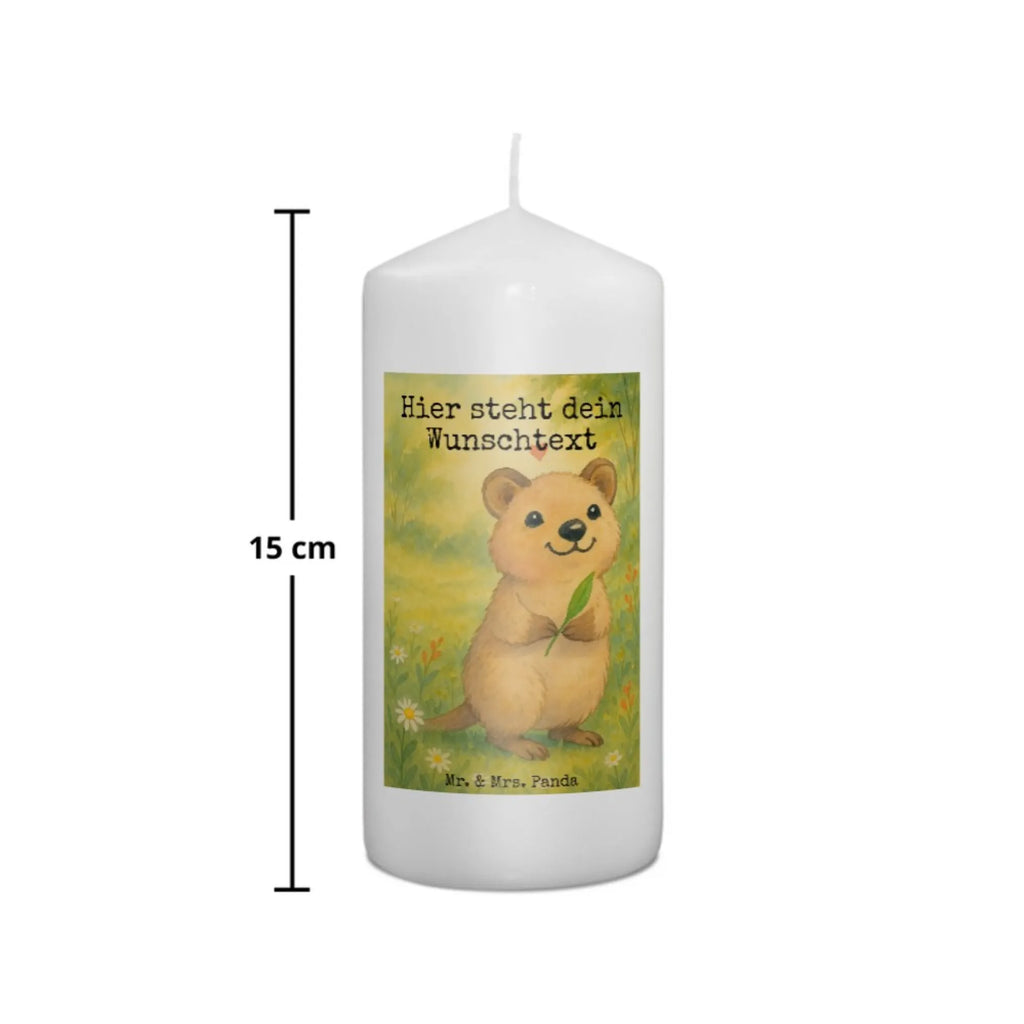 Personalisierte Kerze Quokka Happy Design Kerze Mit Namen, Schwimmkerze Mit Namen, Metall-Kerze Mit Namensgravur, Gastgeschenk Kerze Mit Namen, Tafelkerze Mit Wunschname, Grabkerze Mit Namensgravur, Outdoor-Kerze Mit Namensgravur, Stumpenkerze Mit Namensgravur, Firmungskerze Mit Wunschname, Gartenkerze Mit Namen, Holz-Kerze Mit Namen, Taufekerze Mit Namensgravur, Kerze Für Geburtstag Mit Wunschname, Stearinkerze Mit Gravur, Trauerkerze Mit Namen, Stabkerze Mit Gravur, Personalisierte Kerze, Adventskerze Mit Wunschname, Teelicht Mit Namensdruck, Osterkerze Mit Namen, Handgemachte Kerze Mit Wunschname, Bienenwachskerze Mit Wunschname, Kerze Mit Spruch Und Namen, Laternenkerze Mit Namensdruck, Votivkerze Mit Wunschname, Fair-Trade-Kerze Mit Namensgravur, Handgegossene Kerze Mit Namen, Bio-Kerze Mit Wunschname, Tischkerze Mit Namensdruck, Kommunionkerze Mit Namen, LED-Kerze Mit Wunschname, Kerze Für Hochzeit Mit Namensgravur, Kerze Mit Prägung Und Wunschname, Streukerze Mit Namensdruck, Weihnachtskerze Mit Namensgravur, Blockkerze Mit Namensdruck, Sojawachskerze Mit Namensdruck, Glas-Kerze Mit Wunschname, Kerzen-Set Mit Namensgravur, Gedenkkerze Mit Namen, Andachtskerze Mit Namensgravur, Duftkerze Mit Namen, Tiermotive, Gute Laune, lustige Sprüche, Tiere, Aufschieberitis, Niedliches Tier, Lustiger Spruch, Dinge erledigen, Verschieben, Quokka