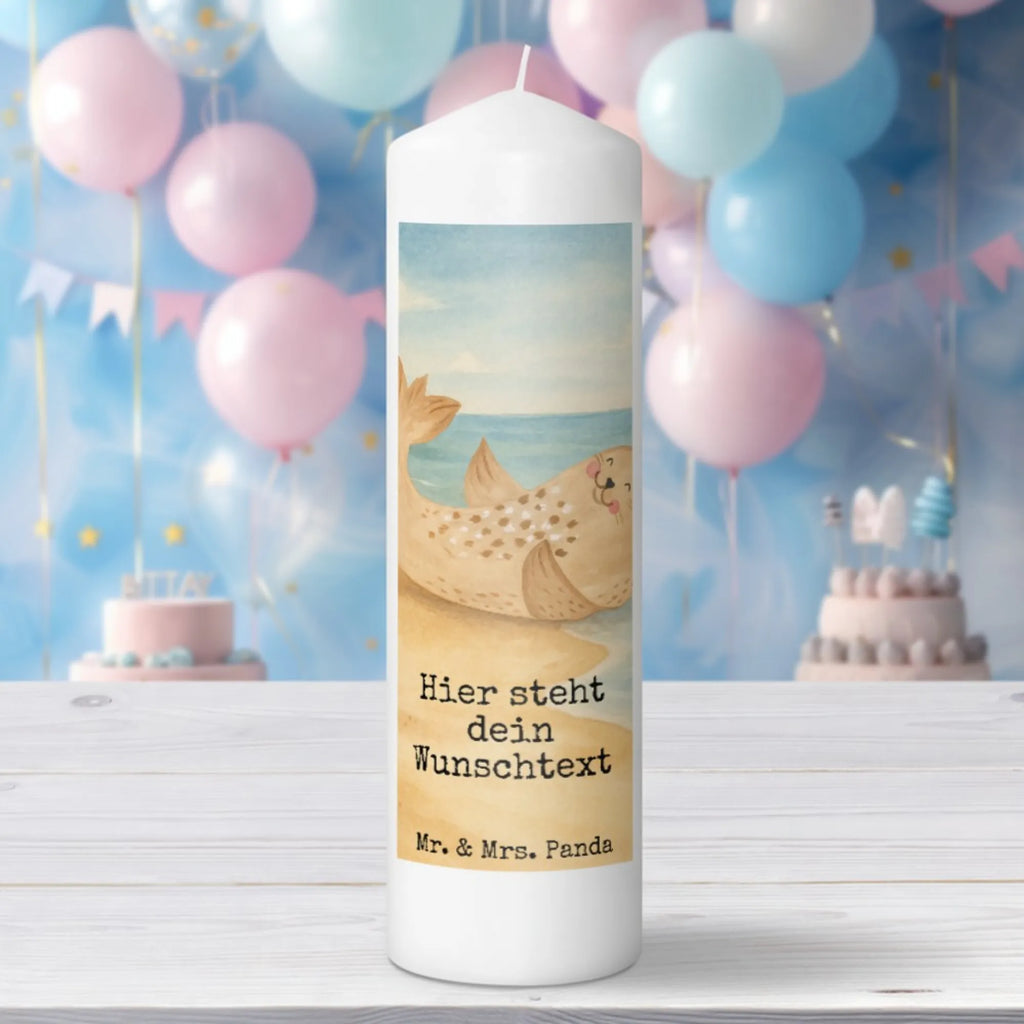 Personalisierte Kerze Robbe Liegen Design Schwimmkerze Mit Namen, Stabkerze Mit Gravur, Andachtskerze Mit Namensgravur, Kerzen-Set Mit Namensgravur, Fair-Trade-Kerze Mit Namensgravur, Kerze Mit Namen, Firmungskerze Mit Wunschname, Laternenkerze Mit Namensdruck, Metall-Kerze Mit Namensgravur, Stearinkerze Mit Gravur, Kerze Für Hochzeit Mit Namensgravur, Personalisierte Kerze, Handgegossene Kerze Mit Namen, Teelicht Mit Namensdruck, Kerze Mit Spruch Und Namen, Handgemachte Kerze Mit Wunschname, LED-Kerze Mit Wunschname, Gedenkkerze Mit Namen, Streukerze Mit Namensdruck, Taufekerze Mit Namensgravur, Gastgeschenk Kerze Mit Namen, Holz-Kerze Mit Namen, Outdoor-Kerze Mit Namensgravur, Kommunionkerze Mit Namen, Kerze Mit Prägung Und Wunschname, Votivkerze Mit Wunschname, Blockkerze Mit Namensdruck, Bio-Kerze Mit Wunschname, Gartenkerze Mit Namen, Tafelkerze Mit Wunschname, Tischkerze Mit Namensdruck, Grabkerze Mit Namensgravur, Weihnachtskerze Mit Namensgravur, Bienenwachskerze Mit Wunschname, Adventskerze Mit Wunschname, Trauerkerze Mit Namen, Stumpenkerze Mit Namensgravur, Sojawachskerze Mit Namensdruck, Osterkerze Mit Namen, Duftkerze Mit Namen, Kerze Für Geburtstag Mit Wunschname, Glas-Kerze Mit Wunschname, Tiermotive, Gute Laune, lustige Sprüche, Tiere, Robben, Meerestier, Freude, Lachen, Seehund, Ostsee, Robbe, Nordsee, Strand