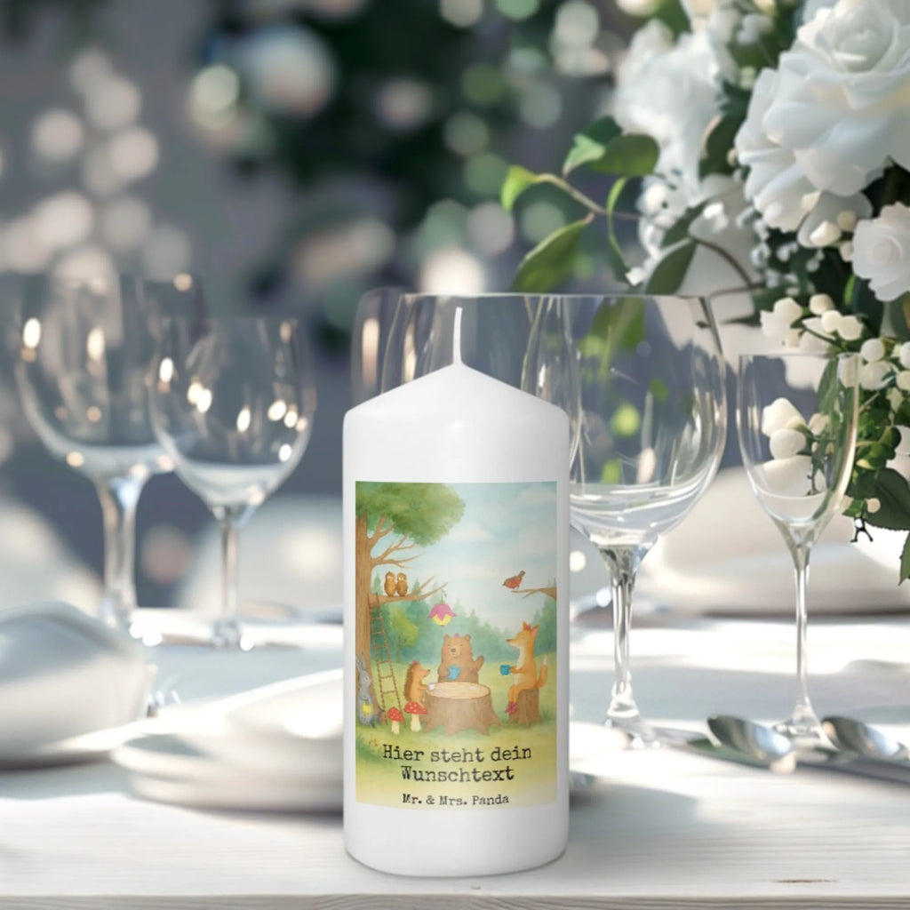 Personalisierte Kerze Waldtiere Picknick Design Kerze Für Hochzeit Mit Namensgravur, Votivkerze Mit Wunschname, Schwimmkerze Mit Namen, Kerze Mit Spruch Und Namen, Personalisierte Kerze, Tischkerze Mit Namensdruck, Kerze Für Geburtstag Mit Wunschname, Kerze Mit Namen, Holz-Kerze Mit Namen, Weihnachtskerze Mit Namensgravur, Kommunionkerze Mit Namen, Fair-Trade-Kerze Mit Namensgravur, Stabkerze Mit Gravur, Metall-Kerze Mit Namensgravur, Bienenwachskerze Mit Wunschname, Firmungskerze Mit Wunschname, Taufekerze Mit Namensgravur, Streukerze Mit Namensdruck, Blockkerze Mit Namensdruck, Handgemachte Kerze Mit Wunschname, Kerze Mit Prägung Und Wunschname, Gartenkerze Mit Namen, Andachtskerze Mit Namensgravur, Duftkerze Mit Namen, Gedenkkerze Mit Namen, Osterkerze Mit Namen, LED-Kerze Mit Wunschname, Laternenkerze Mit Namensdruck, Stumpenkerze Mit Namensgravur, Outdoor-Kerze Mit Namensgravur, Sojawachskerze Mit Namensdruck, Trauerkerze Mit Namen, Gastgeschenk Kerze Mit Namen, Kerzen-Set Mit Namensgravur, Bio-Kerze Mit Wunschname, Tafelkerze Mit Wunschname, Adventskerze Mit Wunschname, Stearinkerze Mit Gravur, Glas-Kerze Mit Wunschname, Teelicht Mit Namensdruck, Grabkerze Mit Namensgravur, Handgegossene Kerze Mit Namen, Tiermotive, Gute Laune, lustige Sprüche, Tiere, Maus, Fuchs, Picknick, Wald, Eichhörnchen, Waldtiere, Hase, Igel