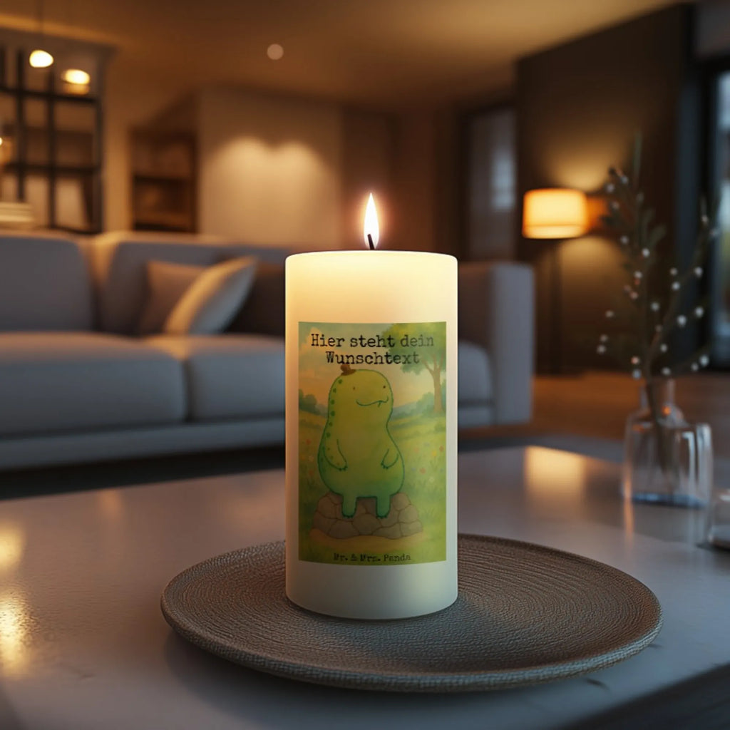 Personalisierte Kerze Schildkröte Pause Design Glas-Kerze Mit Wunschname, Holz-Kerze Mit Namen, Kerze Mit Namen, Trauerkerze Mit Namen, Kommunionkerze Mit Namen, Stearinkerze Mit Gravur, Personalisierte Kerze, Kerzen-Set Mit Namensgravur, Adventskerze Mit Wunschname, Outdoor-Kerze Mit Namensgravur, Handgemachte Kerze Mit Wunschname, Kerze Mit Prägung Und Wunschname, Kerze Für Hochzeit Mit Namensgravur, Votivkerze Mit Wunschname, Weihnachtskerze Mit Namensgravur, Streukerze Mit Namensdruck, Metall-Kerze Mit Namensgravur, Blockkerze Mit Namensdruck, Handgegossene Kerze Mit Namen, Stumpenkerze Mit Namensgravur, Andachtskerze Mit Namensgravur, Tafelkerze Mit Wunschname, Fair-Trade-Kerze Mit Namensgravur, Sojawachskerze Mit Namensdruck, Grabkerze Mit Namensgravur, Laternenkerze Mit Namensdruck, Kerze Für Geburtstag Mit Wunschname, Kerze Mit Spruch Und Namen, Taufekerze Mit Namensgravur, Duftkerze Mit Namen, Stabkerze Mit Gravur, Osterkerze Mit Namen, Bio-Kerze Mit Wunschname, Gastgeschenk Kerze Mit Namen, Tischkerze Mit Namensdruck, Schwimmkerze Mit Namen, Firmungskerze Mit Wunschname, Gedenkkerze Mit Namen, Teelicht Mit Namensdruck, LED-Kerze Mit Wunschname, Bienenwachskerze Mit Wunschname, Gartenkerze Mit Namen, Schildkröte, achtsam, Achtsamkeit, Entschleunigen