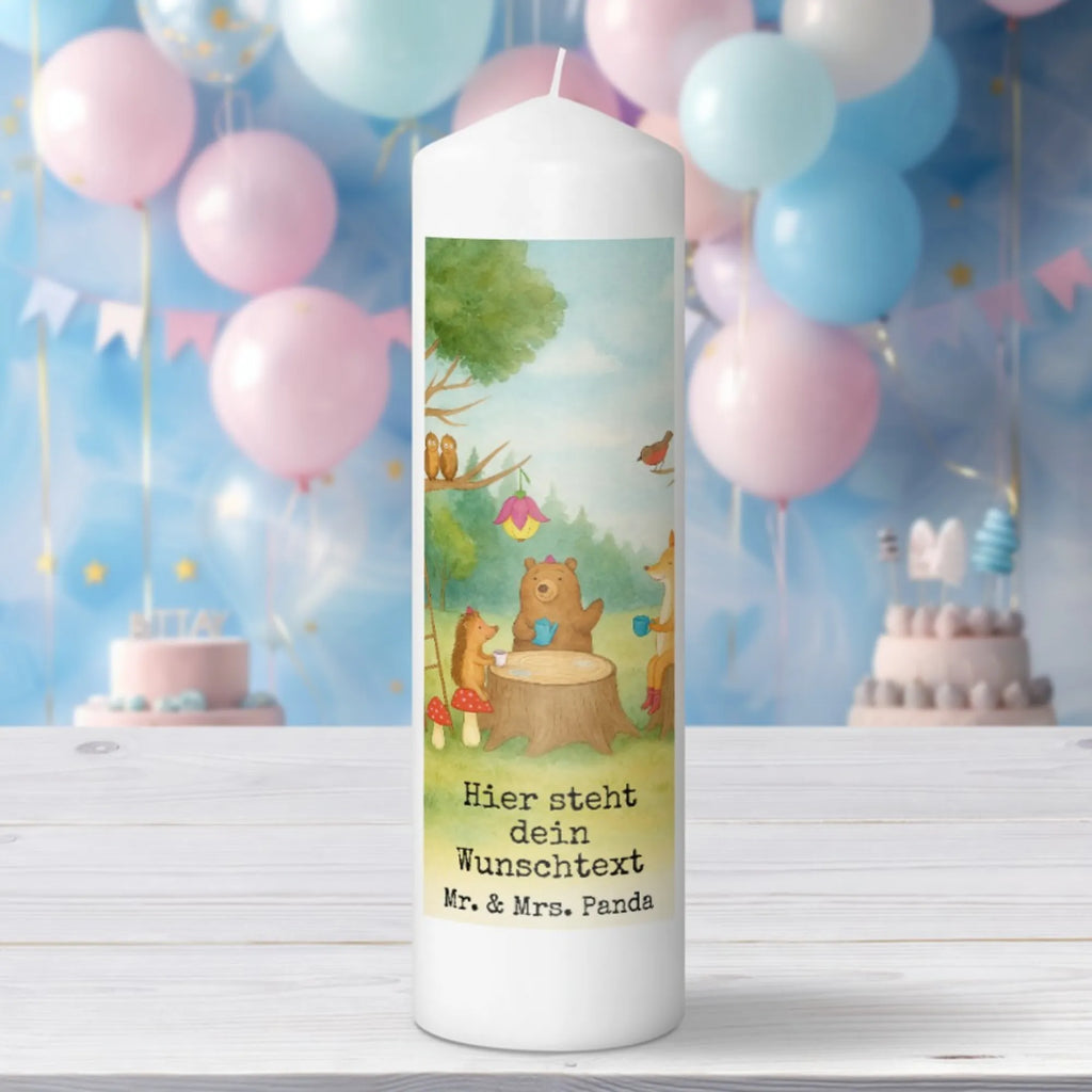 Personalisierte Kerze Waldtiere Picknick Design Kerze Für Hochzeit Mit Namensgravur, Votivkerze Mit Wunschname, Schwimmkerze Mit Namen, Kerze Mit Spruch Und Namen, Personalisierte Kerze, Tischkerze Mit Namensdruck, Kerze Für Geburtstag Mit Wunschname, Kerze Mit Namen, Holz-Kerze Mit Namen, Weihnachtskerze Mit Namensgravur, Kommunionkerze Mit Namen, Fair-Trade-Kerze Mit Namensgravur, Stabkerze Mit Gravur, Metall-Kerze Mit Namensgravur, Bienenwachskerze Mit Wunschname, Firmungskerze Mit Wunschname, Taufekerze Mit Namensgravur, Streukerze Mit Namensdruck, Blockkerze Mit Namensdruck, Handgemachte Kerze Mit Wunschname, Kerze Mit Prägung Und Wunschname, Gartenkerze Mit Namen, Andachtskerze Mit Namensgravur, Duftkerze Mit Namen, Gedenkkerze Mit Namen, Osterkerze Mit Namen, LED-Kerze Mit Wunschname, Laternenkerze Mit Namensdruck, Stumpenkerze Mit Namensgravur, Outdoor-Kerze Mit Namensgravur, Sojawachskerze Mit Namensdruck, Trauerkerze Mit Namen, Gastgeschenk Kerze Mit Namen, Kerzen-Set Mit Namensgravur, Bio-Kerze Mit Wunschname, Tafelkerze Mit Wunschname, Adventskerze Mit Wunschname, Stearinkerze Mit Gravur, Glas-Kerze Mit Wunschname, Teelicht Mit Namensdruck, Grabkerze Mit Namensgravur, Handgegossene Kerze Mit Namen, Tiermotive, Gute Laune, lustige Sprüche, Tiere, Maus, Fuchs, Picknick, Wald, Eichhörnchen, Waldtiere, Hase, Igel