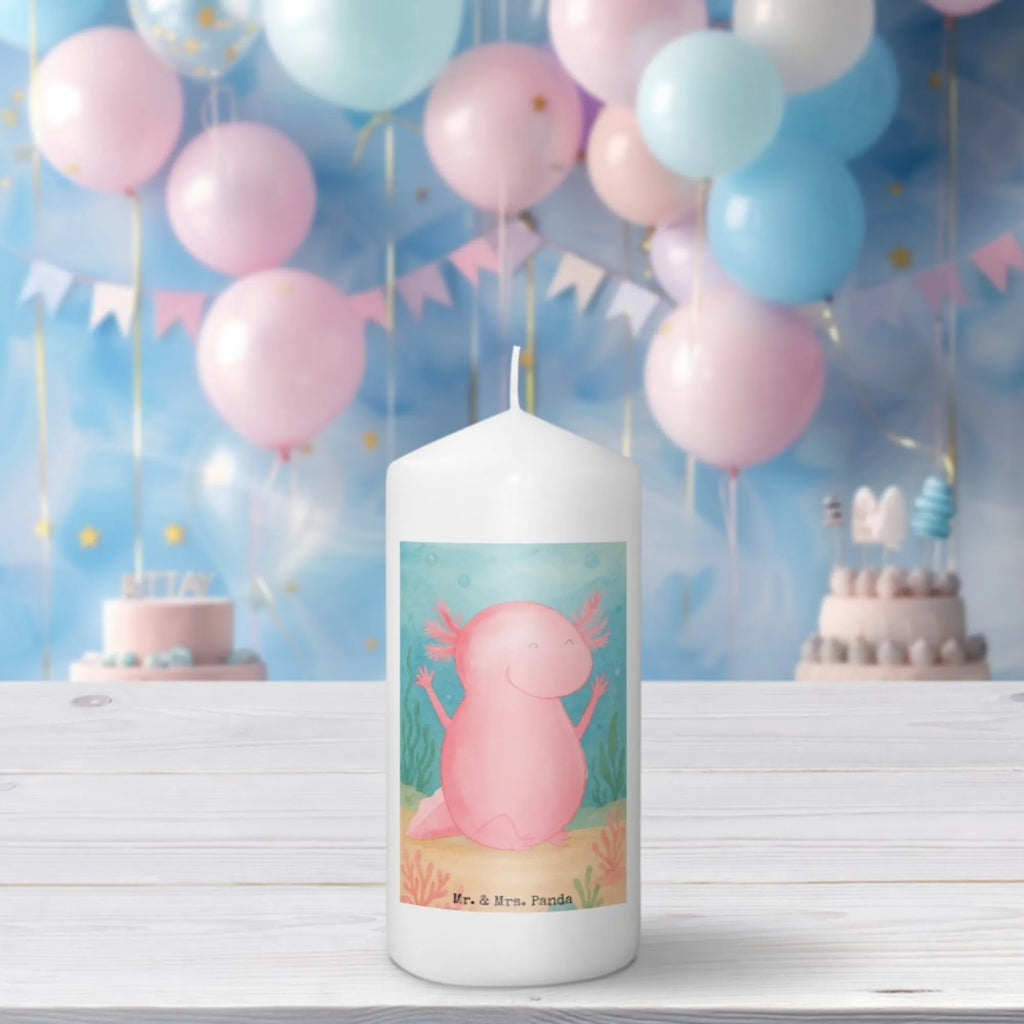 Kerze Axolotl Hurra Design Fair-Trade-Kerze, Kerze Für Geburtstag, Kerze Für Taufe, Trauerkerze, Kerze Mit Fotoeinleger, Kerze Mit Gravur, Stearin­kerze, Bio-Kerze, Kerze Für Firmung, Handgegossene Kerze, Blockkerze, Kerze Mit Prägung, Glas-Kerze, Laternenkerze, Dinnerkerzenpaar, Gedenkkerze, Teelicht, Gartenkerze, Tischkerze, Kerze Mit Duft, Grablicht, Dinnerkerze, Outdoor-Kerze, Stumpenkerze, Handgemachte Kerze, Kerze Für Hochzeit, Kerze Als Gastgeschenk, Andachtskerze, Stumpenkerzen-Set, Kerze Mit Motiv, Kerze Für Ostern, Stabkerze, Grabkerze, Tafelkerze, Metall-Kerze, Kerze Mit Spruch, Kerze, Kerze Mit Namensgravur, Duftkerze, Kerze Ohne Duft, Kerze Für Kommunion, Streukerze, Kerze Für Weihnachten, Votivkerze, Sojawachskerze, Kerze Für Advent, Axolotl, Molch, Lurch, Axolot, Zufriedenheit, Schwanzlurch, fröhlich, Freude, Spaß, Lurche, Motivation