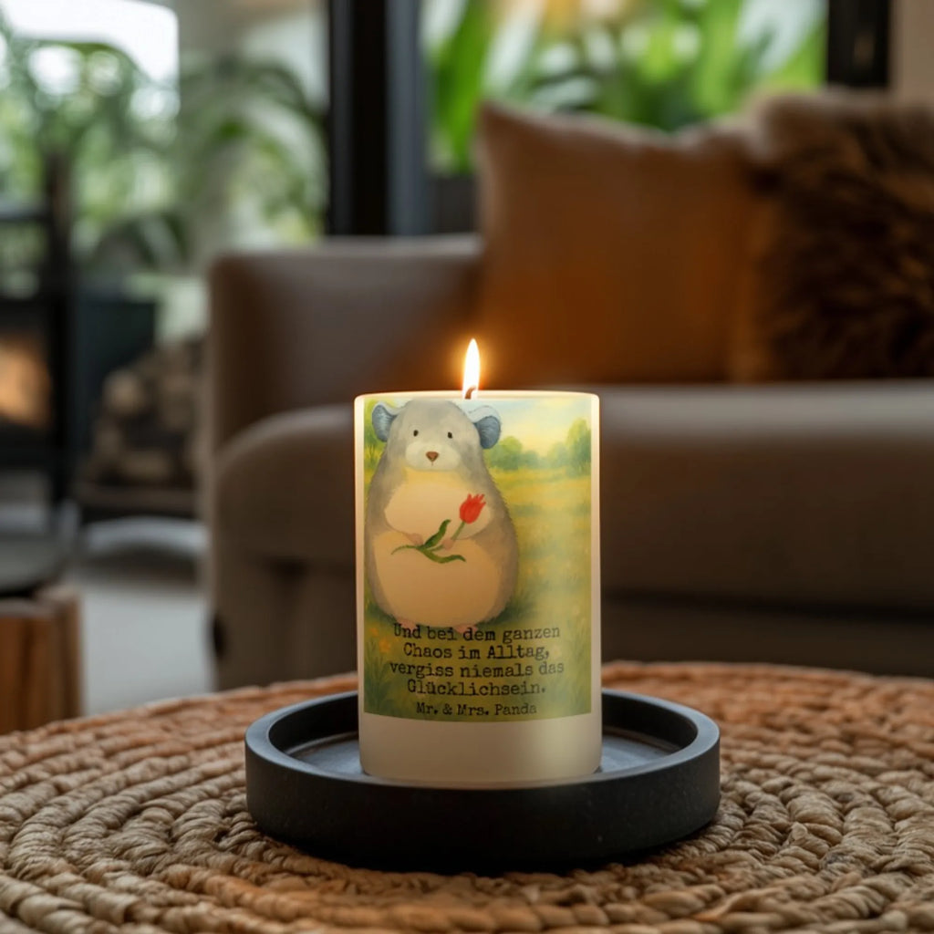 Kerze Chinchilla Blume Design Sojawachskerze, Grablicht, Andachtskerze, Stearin­kerze, Laternenkerze, Kerze Für Ostern, Kerze Mit Namensgravur, Dinnerkerze, Outdoor-Kerze, Kerze, Bio-Kerze, Kerze Für Weihnachten, Grabkerze, Dinnerkerzenpaar, Handgemachte Kerze, Fair-Trade-Kerze, Kerze Mit Fotoeinleger, Kerze Für Kommunion, Gedenkkerze, Kerze Für Taufe, Blockkerze, Kerze Für Hochzeit, Metall-Kerze, Trauerkerze, Glas-Kerze, Stumpenkerze, Kerze Für Advent, Stumpenkerzen-Set, Kerze Ohne Duft, Streukerze, Stabkerze, Kerze Für Firmung, Gartenkerze, Tischkerze, Kerze Mit Motiv, Kerze Mit Duft, Kerze Für Geburtstag, Kerze Mit Gravur, Votivkerze, Tafelkerze, Duftkerze, Kerze Mit Prägung, Handgegossene Kerze, Kerze Mit Spruch, Kerze Als Gastgeschenk, Teelicht, Tiermotive, Gute Laune, lustige Sprüche, Tiere, Liebeskummer, Kummer, Büro, Chinchillas, Büroalltag, Chaos, Depressionen, traurig sein, Glücklichsein, Chinchilla