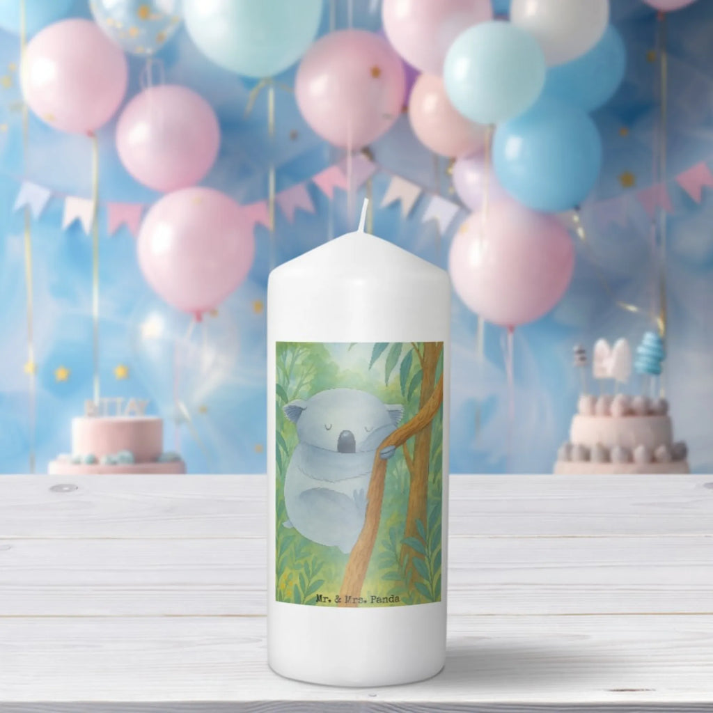 Kerze Koalabär Design Kerze Mit Spruch, Glas-Kerze, Votivkerze, Blockkerze, Fair-Trade-Kerze, Metall-Kerze, Kerze Für Ostern, Kerze Mit Fotoeinleger, Stumpenkerze, Andachtskerze, Kerze Mit Gravur, Kerze Für Kommunion, Stabkerze, Bio-Kerze, Tischkerze, Kerze Ohne Duft, Streukerze, Trauerkerze, Stumpenkerzen-Set, Laternenkerze, Kerze Mit Duft, Gedenkkerze, Dinnerkerze, Kerze Mit Prägung, Kerze Mit Namensgravur, Kerze Für Firmung, Gartenkerze, Stearin­kerze, Handgemachte Kerze, Grabkerze, Tafelkerze, Sojawachskerze, Kerze Mit Motiv, Kerze Für Weihnachten, Kerze Für Hochzeit, Handgegossene Kerze, Kerze Für Advent, Kerze Für Geburtstag, Dinnerkerzenpaar, Duftkerze, Kerze Für Taufe, Kerze, Kerze Als Gastgeschenk, Grablicht, Teelicht, Outdoor-Kerze, Tiermotive, Gute Laune, lustige Sprüche, Tiere, träumen, schlafen, Koalabär, Traumland, Schlafzimmer, Bär, Koala, Traum