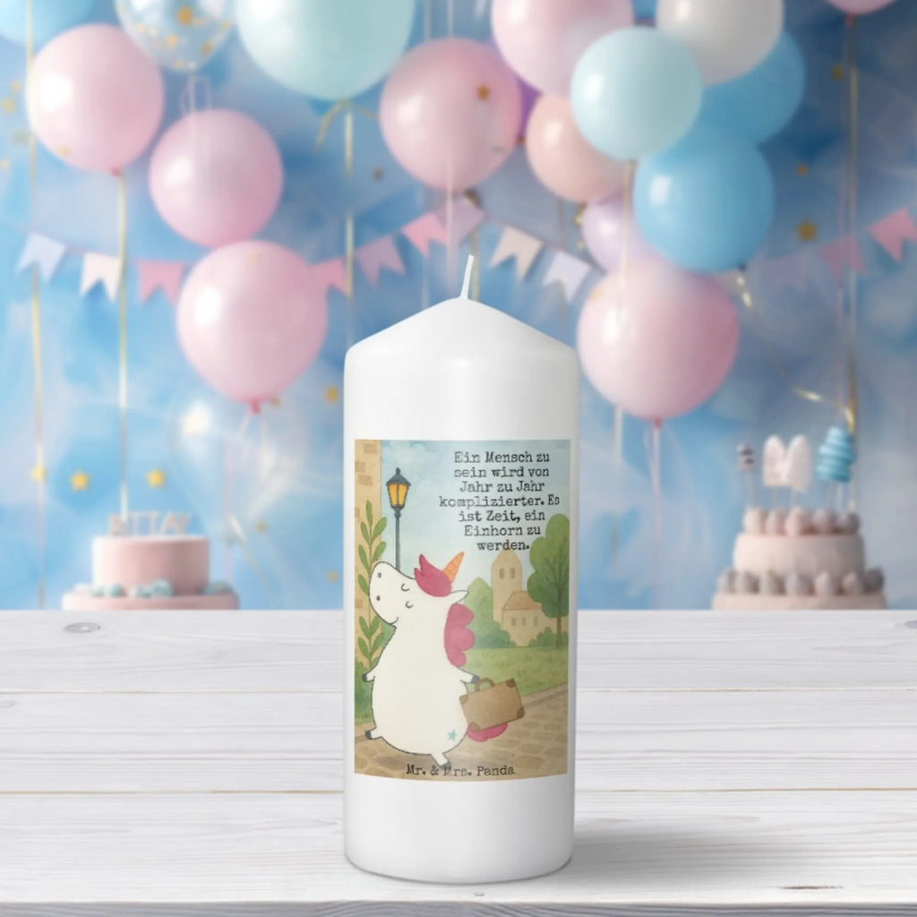 Kerze Einhorn Koffer Design Bio-Kerze, Sojawachskerze, Gedenkkerze, Handgemachte Kerze, Blockkerze, Kerze Mit Fotoeinleger, Kerze Für Advent, Kerze Für Hochzeit, Gartenkerze, Metall-Kerze, Kerze Ohne Duft, Dinnerkerze, Votivkerze, Grabkerze, Dinnerkerzenpaar, Kerze Mit Duft, Kerze Für Taufe, Kerze Mit Spruch, Kerze Mit Prägung, Kerze Für Kommunion, Kerze Mit Motiv, Duftkerze, Glas-Kerze, Grablicht, Fair-Trade-Kerze, Stumpenkerzen-Set, Kerze, Kerze Mit Gravur, Stabkerze, Laternenkerze, Stumpenkerze, Stearin­kerze, Tafelkerze, Kerze Mit Namensgravur, Teelicht, Tischkerze, Andachtskerze, Kerze Für Weihnachten, Streukerze, Kerze Für Geburtstag, Kerze Für Ostern, Outdoor-Kerze, Trauerkerze, Handgegossene Kerze, Kerze Als Gastgeschenk, Kerze Für Firmung, Einhorn, Einhörner, Einhorn Deko, Unicorn, albern, Koffer, lustig, unicorn, Gepäck, Reise, Erwachsen, Kind, Verreisen, Abenteuer, Spaß, witzig