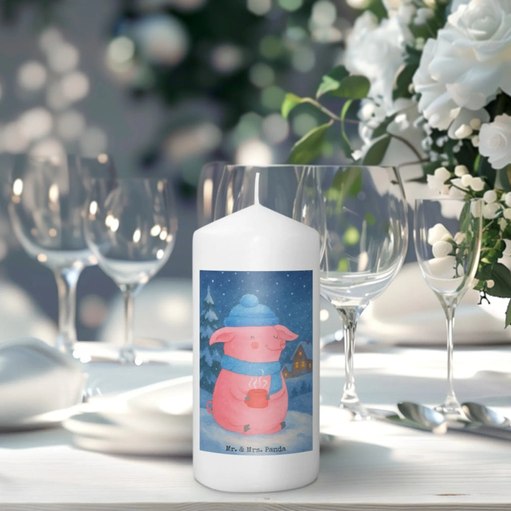 Kerze Schwein Glühwein Design Gedenkkerze, Kerze Für Geburtstag, Blockkerze, Kerze, Sojawachskerze, Kerze Mit Fotoeinleger, Duftkerze, Andachtskerze, Stabkerze, Grablicht, Kerze Mit Spruch, Kerze Für Ostern, Kerze Mit Prägung, Glas-Kerze, Kerze Für Taufe, Kerze Für Firmung, Laternenkerze, Gartenkerze, Handgegossene Kerze, Tafelkerze, Kerze Für Hochzeit, Outdoor-Kerze, Trauerkerze, Stumpenkerzen-Set, Kerze Mit Gravur, Kerze Mit Motiv, Grabkerze, Fair-Trade-Kerze, Dinnerkerze, Tischkerze, Stumpenkerze, Kerze Ohne Duft, Stearin­kerze, Streukerze, Metall-Kerze, Kerze Für Advent, Votivkerze, Kerze Als Gastgeschenk, Kerze Für Kommunion, Teelicht, Kerze Für Weihnachten, Handgemachte Kerze, Kerze Mit Duft, Kerze Mit Namensgravur, Bio-Kerze, Dinnerkerzenpaar, Winter, Weihnachten, Weihnachtsdeko, Nikolaus, Advent, Heiligabend, Wintermotiv, Glühschwein, Weihnachtsmarkt, Punsch, Glühwein