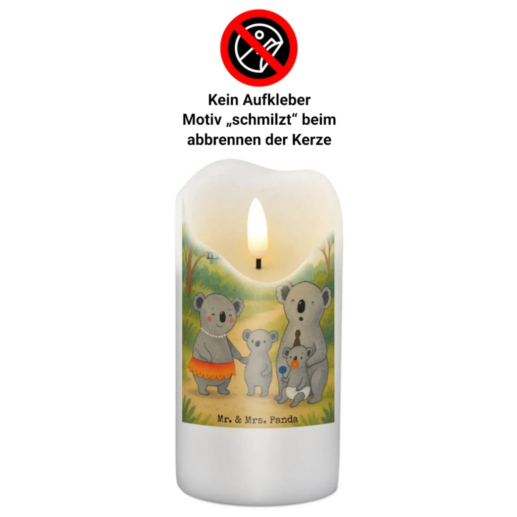 Kerze Koala Familie Design Metall-Kerze, Trauerkerze, Handgemachte Kerze, Blockkerze, Bio-Kerze, Kerze Ohne Duft, Kerze Für Firmung, Andachtskerze, Kerze Für Advent, Laternenkerze, Kerze, Kerze Mit Fotoeinleger, Kerze Für Geburtstag, Stearin­kerze, Stabkerze, Kerze Mit Spruch, Tischkerze, Kerze Mit Prägung, Kerze Mit Duft, Kerze Für Ostern, Kerze Mit Namensgravur, Kerze Als Gastgeschenk, Dinnerkerzenpaar, Dinnerkerze, Kerze Für Taufe, Stumpenkerze, Gartenkerze, Glas-Kerze, Kerze Für Weihnachten, Kerze Für Kommunion, Duftkerze, Kerze Für Hochzeit, Grabkerze, Tafelkerze, Stumpenkerzen-Set, Sojawachskerze, Handgegossene Kerze, Outdoor-Kerze, Streukerze, Gedenkkerze, Votivkerze, Kerze Mit Gravur, Kerze Mit Motiv, Fair-Trade-Kerze, Teelicht, Grablicht, Familie, Vatertag, Muttertag, Bruder, Schwester, Mama, Papa, Oma, Opa, Geschwister, Kinder, Family, Koala, Koalas, Familienleben