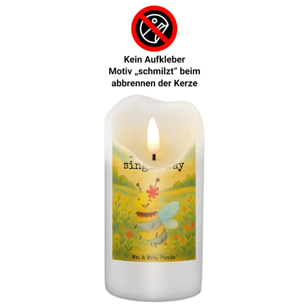Kerze Biene Blume Design Tafelkerze, Kerze Als Gastgeschenk, Votivkerze, Metall-Kerze, Stumpenkerze, Sojawachskerze, Tischkerze, Trauerkerze, Glas-Kerze, Kerze Für Firmung, Dinnerkerze, Fair-Trade-Kerze, Kerze Mit Gravur, Handgegossene Kerze, Grablicht, Stabkerze, Kerze Ohne Duft, Stumpenkerzen-Set, Gartenkerze, Dinnerkerzenpaar, Kerze Für Ostern, Kerze Für Geburtstag, Teelicht, Streukerze, Kerze Mit Motiv, Kerze Für Weihnachten, Kerze Mit Duft, Kerze Für Kommunion, Andachtskerze, Laternenkerze, Stearin­kerze, Kerze Für Taufe, Gedenkkerze, Bio-Kerze, Kerze Mit Spruch, Blockkerze, Kerze Mit Prägung, Grabkerze, Duftkerze, Kerze, Kerze Für Hochzeit, Outdoor-Kerze, Handgemachte Kerze, Kerze Für Advent, Kerze Mit Fotoeinleger, Kerze Mit Namensgravur, Biene, Wespe, Hummel