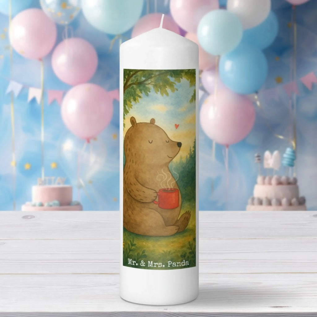 Kerze Bär Kaffee Design Stumpenkerzen-Set, Kerze Mit Gravur, Votivkerze, Kerze Für Hochzeit, Kerze Mit Motiv, Kerze Für Advent, Kerze Für Ostern, Fair-Trade-Kerze, Kerze Für Geburtstag, Laternenkerze, Kerze Mit Duft, Metall-Kerze, Trauerkerze, Kerze Für Firmung, Tischkerze, Teelicht, Kerze Als Gastgeschenk, Kerze Mit Namensgravur, Streukerze, Kerze Mit Prägung, Kerze, Kerze Mit Fotoeinleger, Andachtskerze, Duftkerze, Tafelkerze, Handgemachte Kerze, Kerze Für Kommunion, Glas-Kerze, Gartenkerze, Kerze Ohne Duft, Outdoor-Kerze, Blockkerze, Stumpenkerze, Handgegossene Kerze, Bio-Kerze, Grabkerze, Gedenkkerze, Kerze Für Taufe, Kerze Mit Spruch, Stearin­kerze, Stabkerze, Dinnerkerzenpaar, Grablicht, Dinnerkerze, Sojawachskerze, Kerze Für Weihnachten, Bär, Teddy, Teddybär, Morgenroutine, Welt erobern, Motivation, guten Morgen, Coffee, Kaffee, Bären, Welt retten