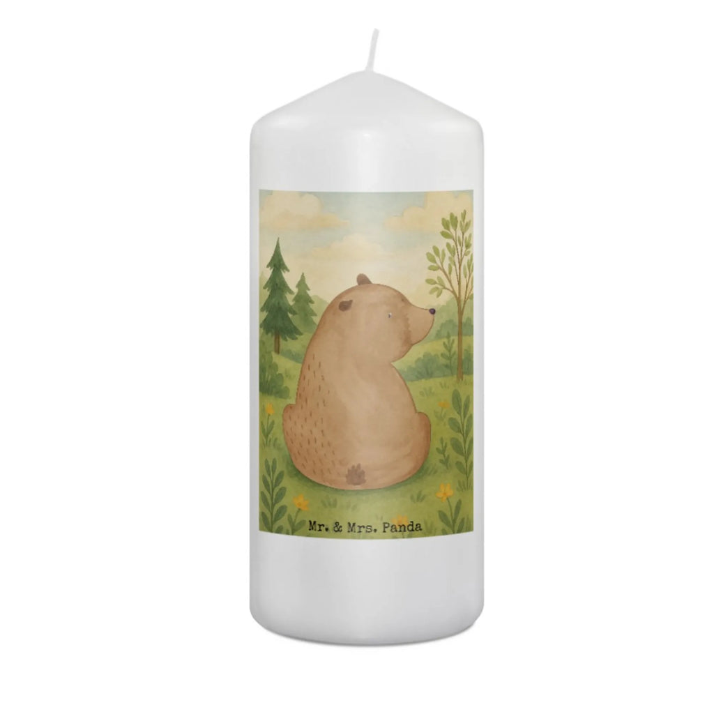 Kerze Bär Schulterblick Design Kerze Mit Prägung, Handgemachte Kerze, Outdoor-Kerze, Metall-Kerze, Bio-Kerze, Sojawachskerze, Dinnerkerze, Glas-Kerze, Tischkerze, Grablicht, Tafelkerze, Kerze Mit Duft, Stumpenkerzen-Set, Gedenkkerze, Kerze Für Weihnachten, Fair-Trade-Kerze, Blockkerze, Kerze Für Taufe, Stabkerze, Kerze Mit Fotoeinleger, Trauerkerze, Kerze Mit Namensgravur, Kerze Als Gastgeschenk, Kerze Für Geburtstag, Kerze Für Advent, Kerze Für Ostern, Teelicht, Stearin­kerze, Stumpenkerze, Laternenkerze, Kerze, Andachtskerze, Votivkerze, Gartenkerze, Kerze Ohne Duft, Streukerze, Handgegossene Kerze, Kerze Mit Gravur, Kerze Mit Spruch, Dinnerkerzenpaar, Kerze Für Hochzeit, Grabkerze, Kerze Für Firmung, Duftkerze, Kerze Mit Motiv, Kerze Für Kommunion, Bär, Teddy, Teddybär, Weltansicht, Selbstachtung, Bären, Bärenliebe, Motivation, Weisheit