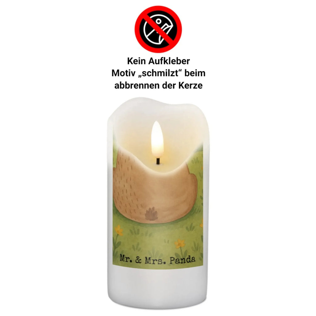 Kerze Bär Schulterblick Design Kerze Mit Prägung, Handgemachte Kerze, Outdoor-Kerze, Metall-Kerze, Bio-Kerze, Sojawachskerze, Dinnerkerze, Glas-Kerze, Tischkerze, Grablicht, Tafelkerze, Kerze Mit Duft, Stumpenkerzen-Set, Gedenkkerze, Kerze Für Weihnachten, Fair-Trade-Kerze, Blockkerze, Kerze Für Taufe, Stabkerze, Kerze Mit Fotoeinleger, Trauerkerze, Kerze Mit Namensgravur, Kerze Als Gastgeschenk, Kerze Für Geburtstag, Kerze Für Advent, Kerze Für Ostern, Teelicht, Stearin­kerze, Stumpenkerze, Laternenkerze, Kerze, Andachtskerze, Votivkerze, Gartenkerze, Kerze Ohne Duft, Streukerze, Handgegossene Kerze, Kerze Mit Gravur, Kerze Mit Spruch, Dinnerkerzenpaar, Kerze Für Hochzeit, Grabkerze, Kerze Für Firmung, Duftkerze, Kerze Mit Motiv, Kerze Für Kommunion, Bär, Teddy, Teddybär, Weltansicht, Selbstachtung, Bären, Bärenliebe, Motivation, Weisheit
