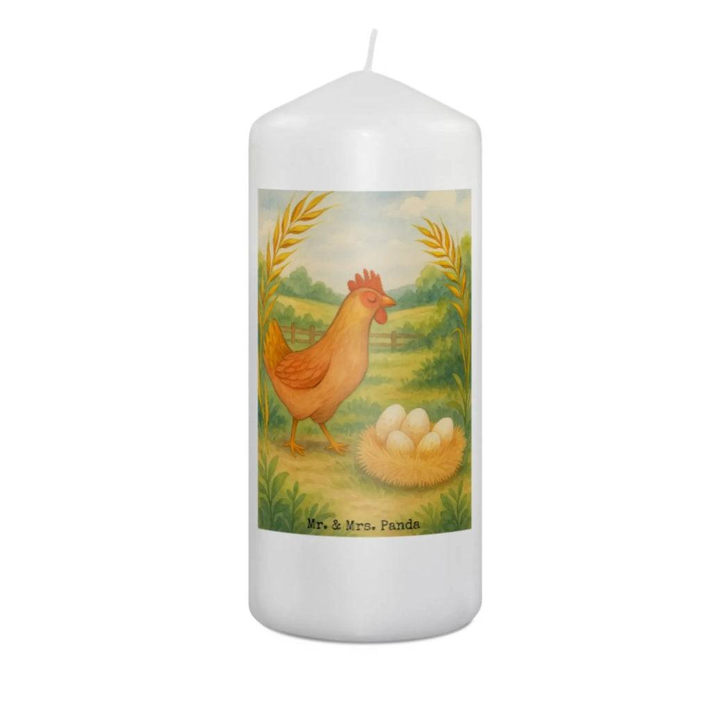 Kerze Huhn Stolz Design Bio-Kerze, Kerze Als Gastgeschenk, Kerze Mit Spruch, Kerze Mit Prägung, Kerze Für Advent, Fair-Trade-Kerze, Kerze Mit Fotoeinleger, Kerze, Andachtskerze, Blockkerze, Grablicht, Stumpenkerze, Kerze Mit Gravur, Stumpenkerzen-Set, Sojawachskerze, Kerze Mit Namensgravur, Streukerze, Stabkerze, Kerze Für Weihnachten, Handgemachte Kerze, Metall-Kerze, Kerze Ohne Duft, Gedenkkerze, Glas-Kerze, Stearin­kerze, Kerze Für Kommunion, Laternenkerze, Tafelkerze, Duftkerze, Outdoor-Kerze, Teelicht, Dinnerkerze, Kerze Für Geburtstag, Votivkerze, Tischkerze, Handgegossene Kerze, Gartenkerze, Kerze Für Firmung, Trauerkerze, Grabkerze, Kerze Für Taufe, Kerze Für Hochzeit, Kerze Mit Motiv, Kerze Mit Duft, Dinnerkerzenpaar, Kerze Für Ostern, Bauernhof, Hoftiere, Landwirt, Landwirtin, Geburt, Hühner, Schwangerschaft, Henne, Hahn, Motivation, Magie, Hof, Landleben, Eier, Spruch
