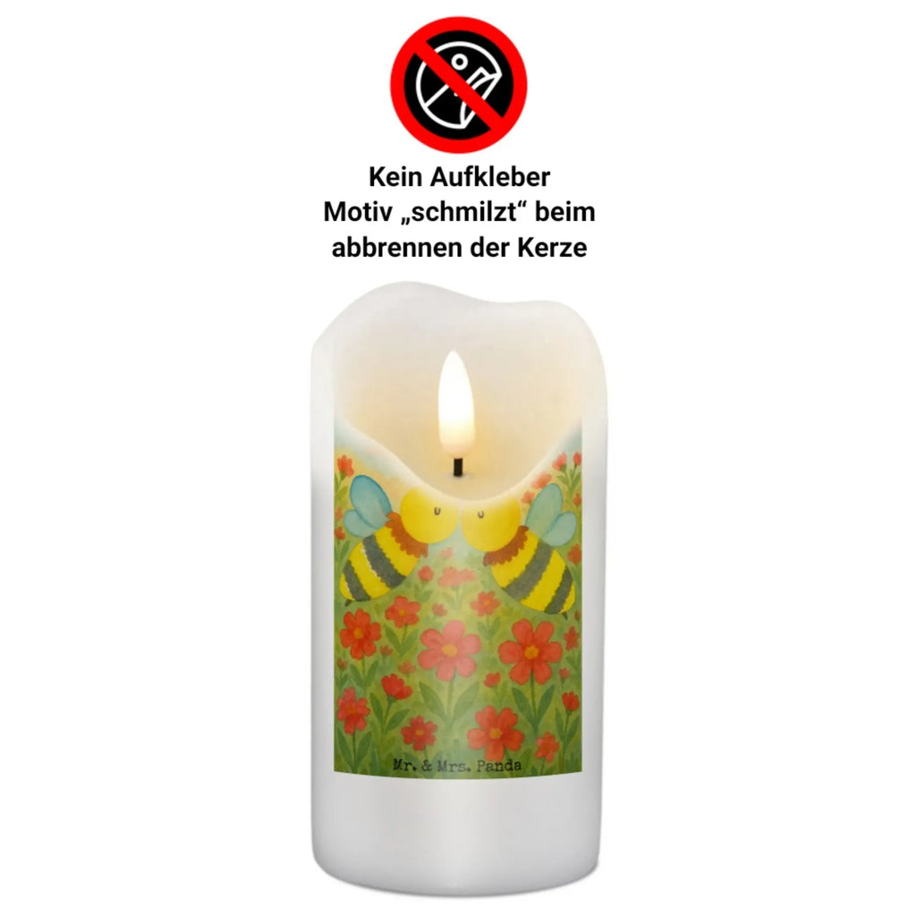 Kerze Biene Liebe Design Gartenkerze, Kerze Für Ostern, Grablicht, Dinnerkerzenpaar, Kerze Mit Prägung, Teelicht, Stabkerze, Kerze Für Weihnachten, Fair-Trade-Kerze, Kerze Für Hochzeit, Kerze Für Advent, Blockkerze, Sojawachskerze, Laternenkerze, Outdoor-Kerze, Kerze Mit Spruch, Kerze Mit Duft, Handgegossene Kerze, Duftkerze, Handgemachte Kerze, Kerze Mit Fotoeinleger, Kerze Mit Namensgravur, Tafelkerze, Kerze, Bio-Kerze, Andachtskerze, Gedenkkerze, Stumpenkerze, Stumpenkerzen-Set, Kerze Mit Motiv, Votivkerze, Kerze Ohne Duft, Dinnerkerze, Kerze Für Geburtstag, Stearin­kerze, Glas-Kerze, Kerze Mit Gravur, Kerze Für Firmung, Kerze Für Kommunion, Kerze Für Taufe, Metall-Kerze, Tischkerze, Trauerkerze, Streukerze, Kerze Als Gastgeschenk, Grabkerze, Biene, Wespe, Hummel