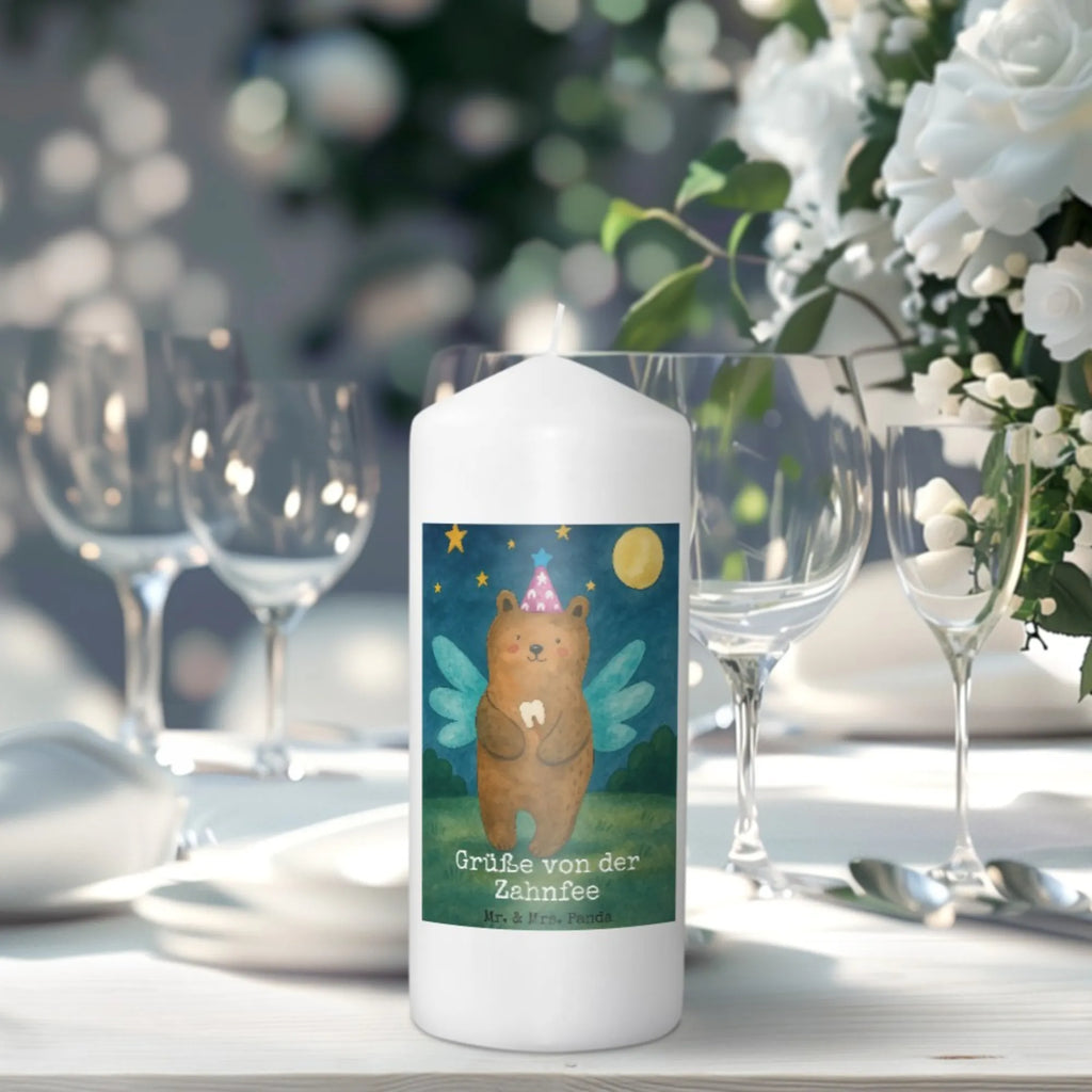 Kerze Bär Zahnfee Design Tafelkerze, Kerze Mit Duft, Kerze Für Weihnachten, Stearin­kerze, Kerze Für Ostern, Glas-Kerze, Trauerkerze, Kerze Mit Motiv, Streukerze, Kerze Für Firmung, Kerze, Metall-Kerze, Dinnerkerze, Handgemachte Kerze, Votivkerze, Andachtskerze, Kerze Für Hochzeit, Sojawachskerze, Stumpenkerze, Kerze Für Kommunion, Dinnerkerzenpaar, Gartenkerze, Gedenkkerze, Kerze Ohne Duft, Kerze Mit Spruch, Stumpenkerzen-Set, Kerze Mit Gravur, Fair-Trade-Kerze, Handgegossene Kerze, Bio-Kerze, Kerze Für Geburtstag, Duftkerze, Kerze Für Taufe, Stabkerze, Kerze Mit Fotoeinleger, Kerze Mit Prägung, Teelicht, Blockkerze, Outdoor-Kerze, Kerze Mit Namensgravur, Grabkerze, Kerze Als Gastgeschenk, Laternenkerze, Kerze Für Advent, Tischkerze, Grablicht, Bär, Teddy, Teddybär, Milchzahn, Fee, Erster Zahn, Zahnfee