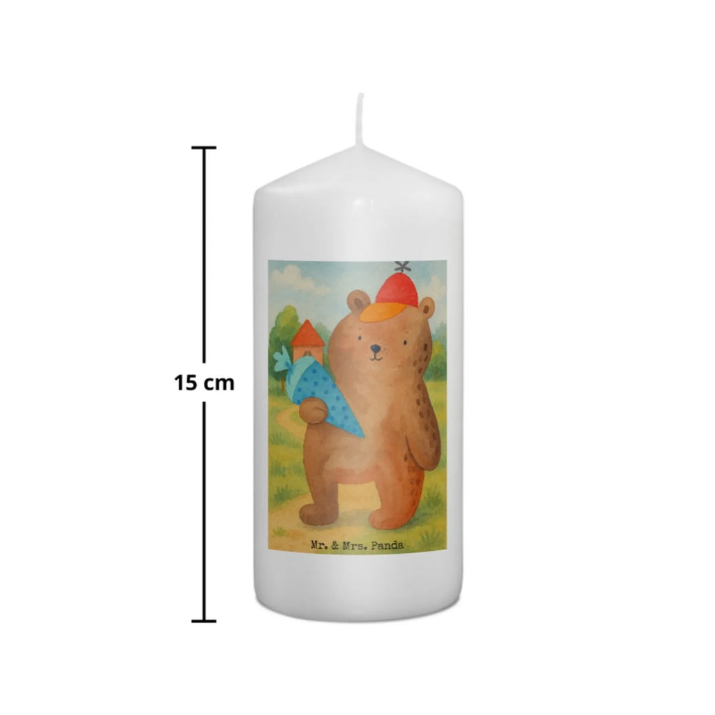 Kerze Bär Schultüte Design Handgegossene Kerze, Trauerkerze, Stearin­kerze, Teelicht, Grablicht, Gartenkerze, Tafelkerze, Stumpenkerze, Dinnerkerzenpaar, Kerze Für Weihnachten, Tischkerze, Streukerze, Stabkerze, Kerze Für Ostern, Kerze Mit Duft, Duftkerze, Kerze Als Gastgeschenk, Bio-Kerze, Kerze Ohne Duft, Kerze, Kerze Für Advent, Dinnerkerze, Kerze Mit Gravur, Outdoor-Kerze, Gedenkkerze, Votivkerze, Kerze Für Firmung, Kerze Mit Prägung, Kerze Für Taufe, Metall-Kerze, Kerze Für Kommunion, Kerze Mit Spruch, Sojawachskerze, Glas-Kerze, Stumpenkerzen-Set, Kerze Für Hochzeit, Grabkerze, Andachtskerze, Kerze Mit Motiv, Kerze Für Geburtstag, Kerze Mit Fotoeinleger, Handgemachte Kerze, Blockkerze, Laternenkerze, Kerze Mit Namensgravur, Fair-Trade-Kerze, Bär, Teddy, Teddybär, Bär Motiv, Grundschule, Schultüte, Einschulung Geschenk, Schulbeginn, Erster Schultag Geschenk, Schulanfang, Schule Geschenk