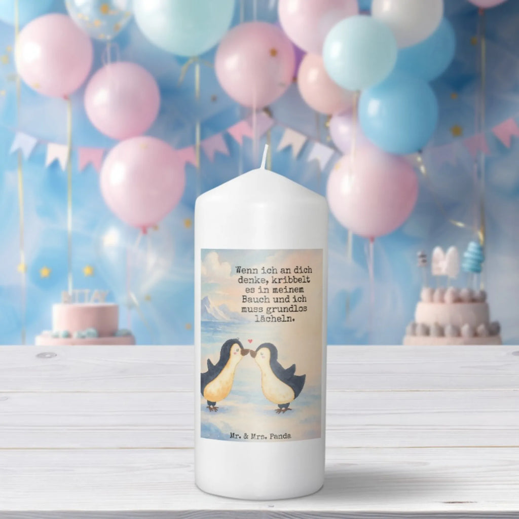 Kerze Pinguine Kuss Design Handgegossene Kerze, Kerze Mit Fotoeinleger, Dinnerkerze, Grabkerze, Votivkerze, Kerze Für Hochzeit, Gedenkkerze, Kerze Für Weihnachten, Tischkerze, Stearin­kerze, Kerze Für Taufe, Kerze Mit Spruch, Stabkerze, Kerze Ohne Duft, Kerze, Handgemachte Kerze, Bio-Kerze, Trauerkerze, Kerze Mit Gravur, Kerze Mit Motiv, Metall-Kerze, Duftkerze, Kerze Für Ostern, Dinnerkerzenpaar, Kerze Als Gastgeschenk, Tafelkerze, Outdoor-Kerze, Stumpenkerzen-Set, Gartenkerze, Kerze Mit Namensgravur, Kerze Für Firmung, Blockkerze, Teelicht, Kerze Für Advent, Kerze Mit Duft, Fair-Trade-Kerze, Glas-Kerze, Kerze Für Geburtstag, Kerze Für Kommunion, Kerze Mit Prägung, Laternenkerze, Stumpenkerze, Streukerze, Grablicht, Sojawachskerze, Andachtskerze, Liebe, Partner, Freund, Freundin, Ehemann, Ehefrau, Heiraten, Verlobung, Heiratsantrag, Liebesgeschenk, Jahrestag, Hocheitstag, für Männer, für Ehemann, Geschenk für Freundin, Geschenk für Partner, Hochzeitstag, Valentinstag, Liebesbeweis, Geschenk für Frauen, Mitbringsel