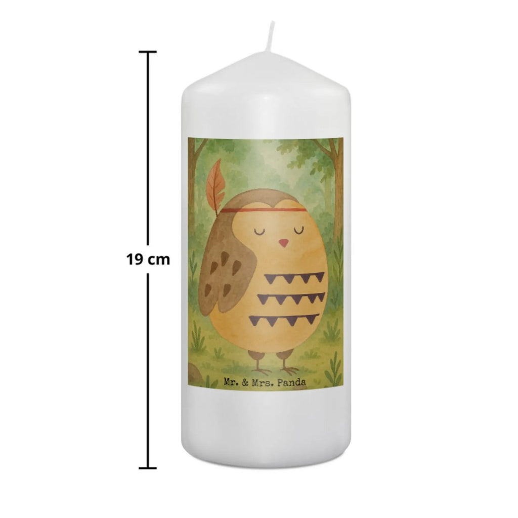 Kerze Eule Federschmuck Design Fair-Trade-Kerze, Grablicht, Kerze Mit Namensgravur, Sojawachskerze, Streukerze, Outdoor-Kerze, Teelicht, Kerze Als Gastgeschenk, Kerze Für Firmung, Stumpenkerzen-Set, Gartenkerze, Blockkerze, Kerze Für Ostern, Duftkerze, Andachtskerze, Stearin­kerze, Tafelkerze, Kerze Mit Motiv, Kerze Für Taufe, Kerze Für Advent, Dinnerkerzenpaar, Kerze Mit Spruch, Kerze Mit Prägung, Metall-Kerze, Kerze Für Weihnachten, Kerze Mit Fotoeinleger, Votivkerze, Kerze Ohne Duft, Kerze Mit Duft, Kerze Für Hochzeit, Handgegossene Kerze, Grabkerze, Gedenkkerze, Laternenkerze, Kerze, Dinnerkerze, Stabkerze, Kerze Für Geburtstag, Kerze Für Kommunion, Stumpenkerze, Trauerkerze, Handgemachte Kerze, Glas-Kerze, Kerze Mit Gravur, Tischkerze, Bio-Kerze, Eule, Owl, Reisespruch, Federschmuck, Dekoration, Eule Deko, Das Leben ist ein Abenteuer