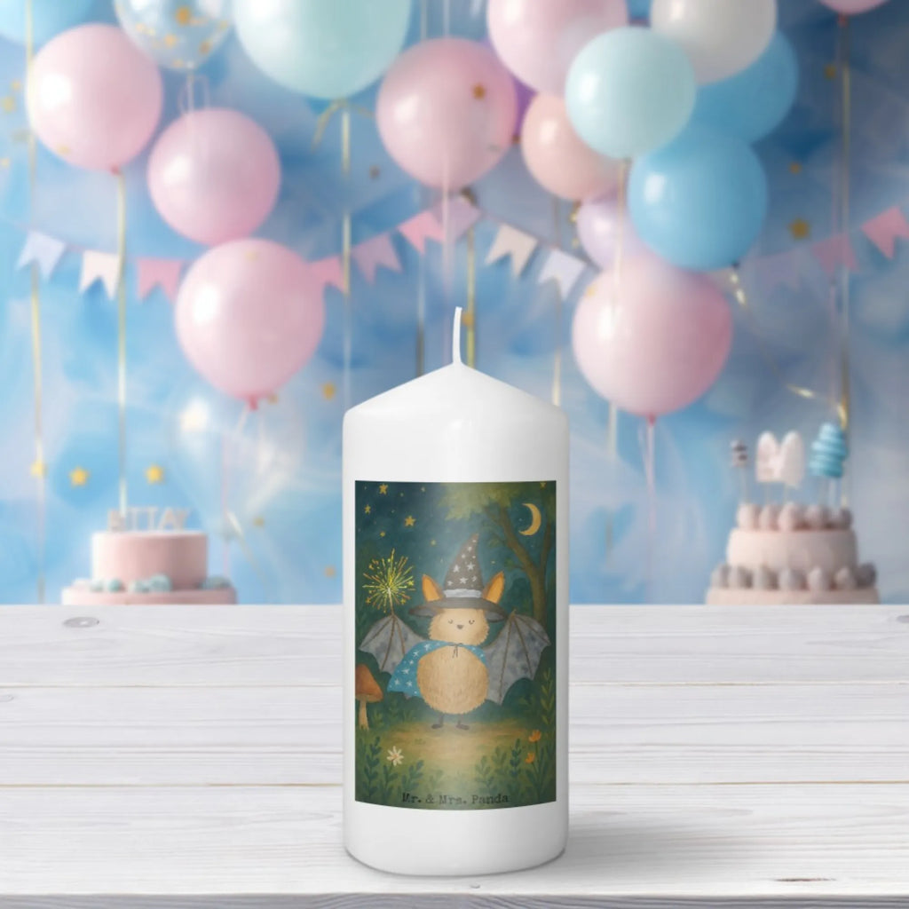 Kerze Fledermaus Zauberer Design Stumpenkerze, Kerze Mit Spruch, Metall-Kerze, Handgemachte Kerze, Kerze Für Firmung, Kerze Für Geburtstag, Kerze Für Taufe, Bio-Kerze, Streukerze, Kerze Für Ostern, Grabkerze, Dinnerkerzenpaar, Kerze Mit Namensgravur, Dinnerkerze, Votivkerze, Gedenkkerze, Stabkerze, Kerze, Duftkerze, Kerze Für Kommunion, Tafelkerze, Kerze Für Weihnachten, Laternenkerze, Fair-Trade-Kerze, Outdoor-Kerze, Kerze Mit Motiv, Grablicht, Glas-Kerze, Kerze Mit Prägung, Teelicht, Andachtskerze, Blockkerze, Kerze Für Hochzeit, Kerze Mit Gravur, Handgegossene Kerze, Sojawachskerze, Kerze Mit Fotoeinleger, Kerze Für Advent, Trauerkerze, Kerze Als Gastgeschenk, Stearin­kerze, Tischkerze, Kerze Mit Duft, Gartenkerze, Kerze Ohne Duft, Stumpenkerzen-Set, Tiermotive, Gute Laune, lustige Sprüche, Tiere, reinsteigern, Fledermaus, Frauen, Zauberer, Fledermäuse, Magier