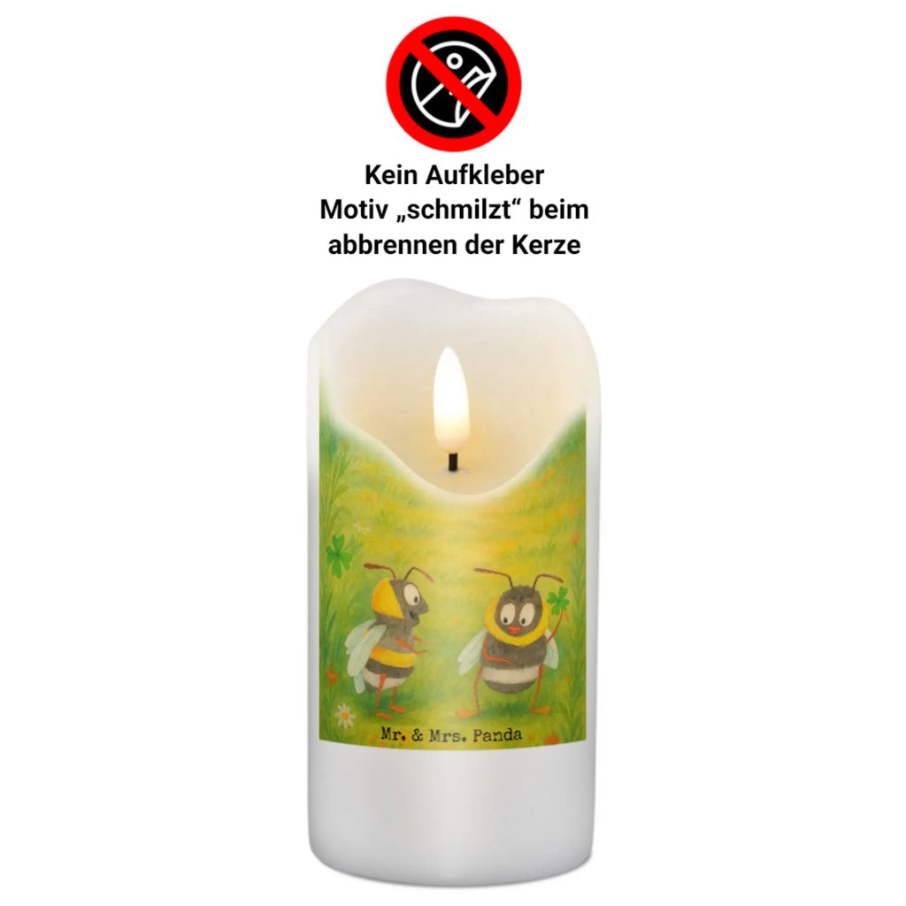 Kerze Hummeln Kleeblatt Design Andachtskerze, Teelicht, Streukerze, Kerze Für Taufe, Tafelkerze, Kerze Mit Fotoeinleger, Gartenkerze, Metall-Kerze, Kerze Für Ostern, Kerze Mit Spruch, Stearin­kerze, Kerze Für Weihnachten, Handgegossene Kerze, Dinnerkerzenpaar, Stumpenkerze, Glas-Kerze, Stabkerze, Stumpenkerzen-Set, Trauerkerze, Kerze Für Geburtstag, Handgemachte Kerze, Kerze Mit Gravur, Kerze, Kerze Als Gastgeschenk, Kerze Mit Prägung, Tischkerze, Kerze Für Hochzeit, Kerze Mit Namensgravur, Grabkerze, Laternenkerze, Kerze Mit Motiv, Blockkerze, Bio-Kerze, Outdoor-Kerze, Grablicht, Kerze Ohne Duft, Sojawachskerze, Kerze Für Kommunion, Duftkerze, Gedenkkerze, Kerze Mit Duft, Kerze Für Firmung, Fair-Trade-Kerze, Votivkerze, Dinnerkerze, Kerze Für Advent, Tiermotive, Gute Laune, lustige Sprüche, Tiere, Biene Deko, glücklich sein, Spruch fröhlich, Spruch schön, Spruch positiv, Hummel, Biene, glücklich werden