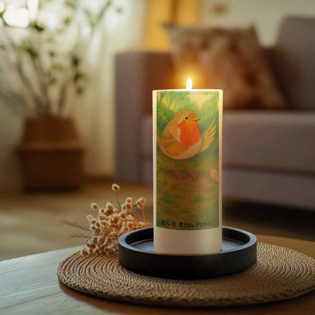 Kerze Rotkehlchen Federn Design Kerze Für Weihnachten, Handgegossene Kerze, Stabkerze, Andachtskerze, Kerze, Kerze Mit Motiv, Votivkerze, Kerze Für Hochzeit, Kerze Als Gastgeschenk, Duftkerze, Kerze Mit Duft, Fair-Trade-Kerze, Dinnerkerze, Kerze Für Firmung, Kerze Für Advent, Gartenkerze, Gedenkkerze, Laternenkerze, Grablicht, Metall-Kerze, Stearin­kerze, Kerze Ohne Duft, Kerze Mit Prägung, Kerze Für Taufe, Stumpenkerze, Kerze Für Geburtstag, Kerze Für Kommunion, Handgemachte Kerze, Sojawachskerze, Stumpenkerzen-Set, Outdoor-Kerze, Trauerkerze, Kerze Mit Gravur, Tafelkerze, Tischkerze, Kerze Für Ostern, Kerze Mit Namensgravur, Grabkerze, Glas-Kerze, Dinnerkerzenpaar, Kerze Mit Fotoeinleger, Kerze Mit Spruch, Teelicht, Streukerze, Blockkerze, Bio-Kerze, Tiermotive, Gute Laune, lustige Sprüche, Tiere, Rotkehlchen, fliegen, Spruch Mut, Motivationsbilder, What if i fall, Motivation Sprüche, Spruch Motivation, Vogel