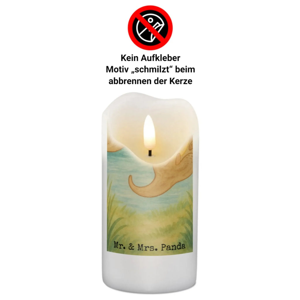 Kerze Otter Hände halten Design Stabkerze, Kerze Für Advent, Grabkerze, Dinnerkerze, Grablicht, Kerze Mit Namensgravur, Sojawachskerze, Kerze Für Ostern, Votivkerze, Trauerkerze, Outdoor-Kerze, Blockkerze, Kerze Mit Fotoeinleger, Gedenkkerze, Kerze Für Kommunion, Stumpenkerze, Kerze Mit Spruch, Kerze, Handgegossene Kerze, Kerze Mit Motiv, Handgemachte Kerze, Kerze Als Gastgeschenk, Kerze Für Geburtstag, Kerze Für Hochzeit, Fair-Trade-Kerze, Kerze Mit Prägung, Duftkerze, Gartenkerze, Teelicht, Glas-Kerze, Streukerze, Laternenkerze, Kerze Ohne Duft, Kerze Mit Duft, Kerze Für Firmung, Andachtskerze, Tafelkerze, Metall-Kerze, Stearin­kerze, Bio-Kerze, Kerze Mit Gravur, Kerze Für Weihnachten, Kerze Für Taufe, Tischkerze, Dinnerkerzenpaar, Stumpenkerzen-Set, Otter, Fischotter, Seeotter, Otter Seeotter See Otter