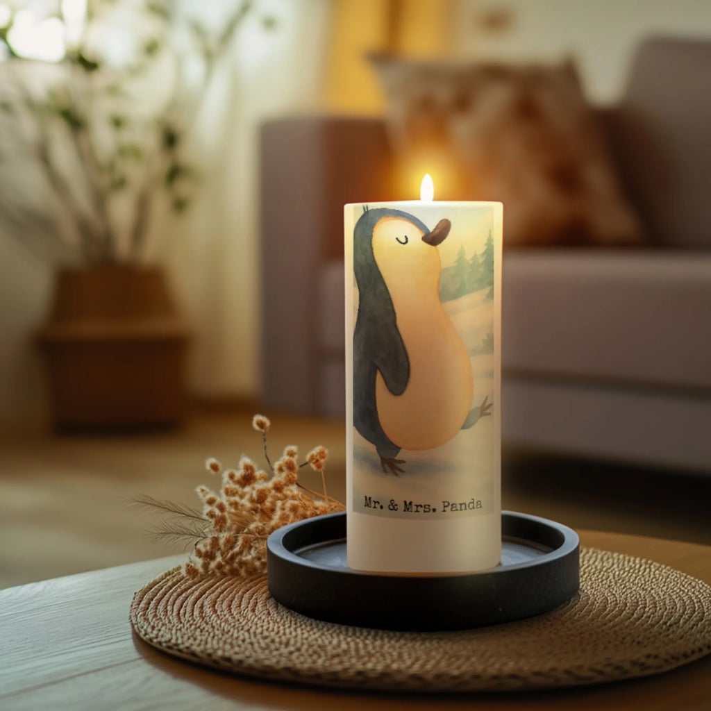 Kerze Pinguin marschieren Design Kerze Ohne Duft, Fair-Trade-Kerze, Duftkerze, Kerze Mit Motiv, Metall-Kerze, Stabkerze, Stumpenkerzen-Set, Teelicht, Kerze Mit Spruch, Tischkerze, Kerze Mit Gravur, Andachtskerze, Laternenkerze, Stumpenkerze, Glas-Kerze, Kerze Für Taufe, Votivkerze, Trauerkerze, Sojawachskerze, Kerze Mit Fotoeinleger, Dinnerkerze, Kerze Für Ostern, Kerze, Blockkerze, Dinnerkerzenpaar, Kerze Für Advent, Stearin­kerze, Grabkerze, Kerze Mit Prägung, Kerze Als Gastgeschenk, Kerze Mit Duft, Outdoor-Kerze, Kerze Mit Namensgravur, Kerze Für Kommunion, Grablicht, Gartenkerze, Streukerze, Gedenkkerze, Handgemachte Kerze, Tafelkerze, Bio-Kerze, Kerze Für Weihnachten, Kerze Für Hochzeit, Handgegossene Kerze, Kerze Für Firmung, Kerze Für Geburtstag, Pinguin, Pinguine, Bruder, Langschläfer, Frühaufsteher, Familie, Schwester