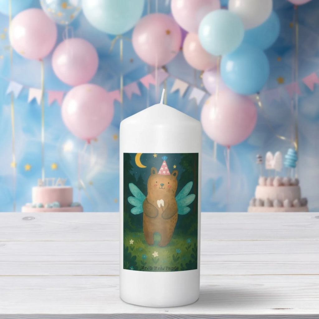 Kerze Bär Zahnfee Design Tafelkerze, Kerze Mit Duft, Kerze Für Weihnachten, Stearin­kerze, Kerze Für Ostern, Glas-Kerze, Trauerkerze, Kerze Mit Motiv, Streukerze, Kerze Für Firmung, Kerze, Metall-Kerze, Dinnerkerze, Handgemachte Kerze, Votivkerze, Andachtskerze, Kerze Für Hochzeit, Sojawachskerze, Stumpenkerze, Kerze Für Kommunion, Dinnerkerzenpaar, Gartenkerze, Gedenkkerze, Kerze Ohne Duft, Kerze Mit Spruch, Stumpenkerzen-Set, Kerze Mit Gravur, Fair-Trade-Kerze, Handgegossene Kerze, Bio-Kerze, Kerze Für Geburtstag, Duftkerze, Kerze Für Taufe, Stabkerze, Kerze Mit Fotoeinleger, Kerze Mit Prägung, Teelicht, Blockkerze, Outdoor-Kerze, Kerze Mit Namensgravur, Grabkerze, Kerze Als Gastgeschenk, Laternenkerze, Kerze Für Advent, Tischkerze, Grablicht, Bär, Teddy, Teddybär, Milchzahn, Fee, Erster Zahn, Zahnfee
