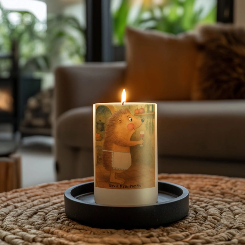 Kerze Igel Wein Design Kerze Für Hochzeit, Kerze Für Weihnachten, Laternenkerze, Kerze Für Taufe, Kerze Mit Fotoeinleger, Kerze Für Firmung, Grablicht, Kerze Mit Motiv, Stearin­kerze, Stumpenkerze, Streukerze, Grabkerze, Kerze Für Kommunion, Tafelkerze, Kerze Als Gastgeschenk, Tischkerze, Kerze Mit Gravur, Kerze Mit Spruch, Gedenkkerze, Fair-Trade-Kerze, Trauerkerze, Votivkerze, Sojawachskerze, Duftkerze, Kerze Für Ostern, Handgegossene Kerze, Outdoor-Kerze, Teelicht, Glas-Kerze, Stumpenkerzen-Set, Stabkerze, Kerze Für Geburtstag, Kerze Ohne Duft, Handgemachte Kerze, Kerze Mit Namensgravur, Kerze Mit Prägung, Kerze Mit Duft, Bio-Kerze, Gartenkerze, Dinnerkerzenpaar, Metall-Kerze, Andachtskerze, Kerze, Blockkerze, Kerze Für Advent, Dinnerkerze, Tiermotive, Gute Laune, lustige Sprüche, Tiere, Geschenk Weinliebhaber, Weißwein, Weinglas, Wein Deko, Igel, Wein Spruch, Wein trinken, Rotwein, Geschenk Weintrinker
