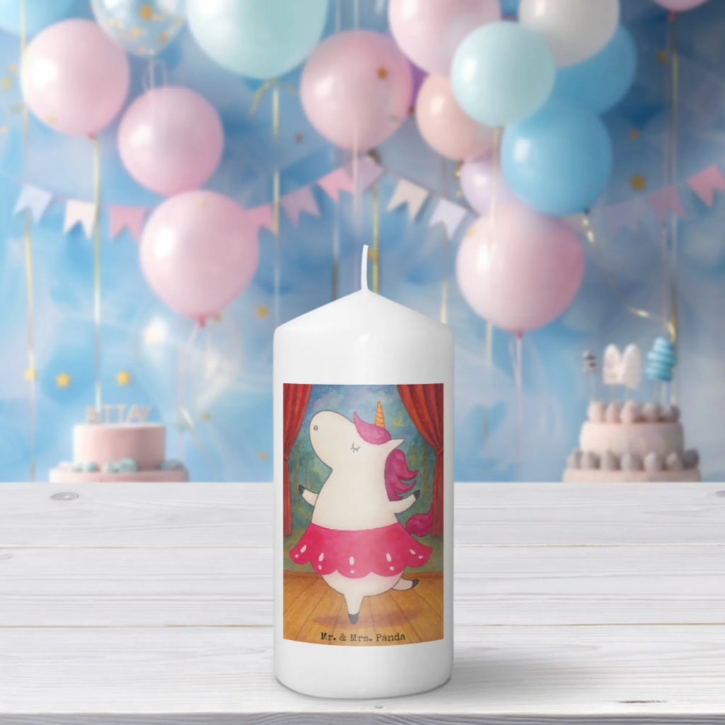 Kerze Einhorn Ballerina Design Kerze Für Advent, Kerze Ohne Duft, Kerze Mit Spruch, Andachtskerze, Kerze Für Geburtstag, Kerze Für Taufe, Grablicht, Metall-Kerze, Stabkerze, Kerze Als Gastgeschenk, Kerze Mit Motiv, Gartenkerze, Stearin­kerze, Kerze Mit Fotoeinleger, Stumpenkerze, Laternenkerze, Stumpenkerzen-Set, Sojawachskerze, Handgegossene Kerze, Kerze Mit Gravur, Gedenkkerze, Handgemachte Kerze, Kerze, Kerze Für Weihnachten, Dinnerkerzenpaar, Glas-Kerze, Teelicht, Bio-Kerze, Tafelkerze, Fair-Trade-Kerze, Grabkerze, Blockkerze, Kerze Für Firmung, Dinnerkerze, Kerze Für Hochzeit, Kerze Für Ostern, Tischkerze, Kerze Mit Namensgravur, Kerze Für Kommunion, Kerze Mit Duft, Outdoor-Kerze, Streukerze, Kerze Mit Prägung, Votivkerze, Trauerkerze, Duftkerze, Einhorn, Einhörner, Einhorn Deko, Unicorn, Lebenslust, Spaß, Party, Tänzerin, Geburtstag, Feiern, Ballerina, Tanzen, Lebensfreude, Wohnung