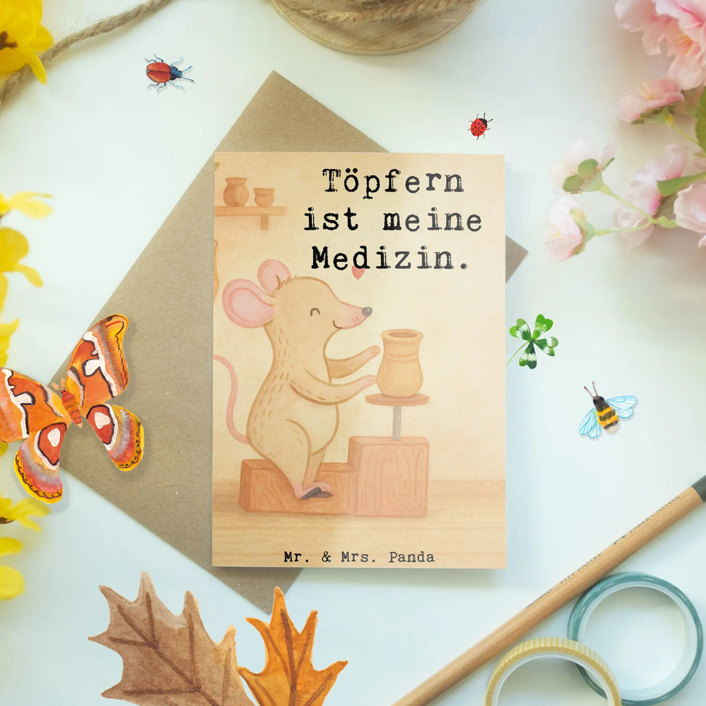 Grußkarte Maus Töpfern Design Karte, Grußkarte, Hochzeitskarte, Einladungskarte, Ansichtskarten, Klappkarte, Glückwunschkarte, Geburtstagskarte, Geschenk, Sport, Sportart, Hobby, Schenken, Danke, Dankeschön, Auszeichnung, Gewinn, Sportler, Töpfern, Töpferkurs, Töpferei