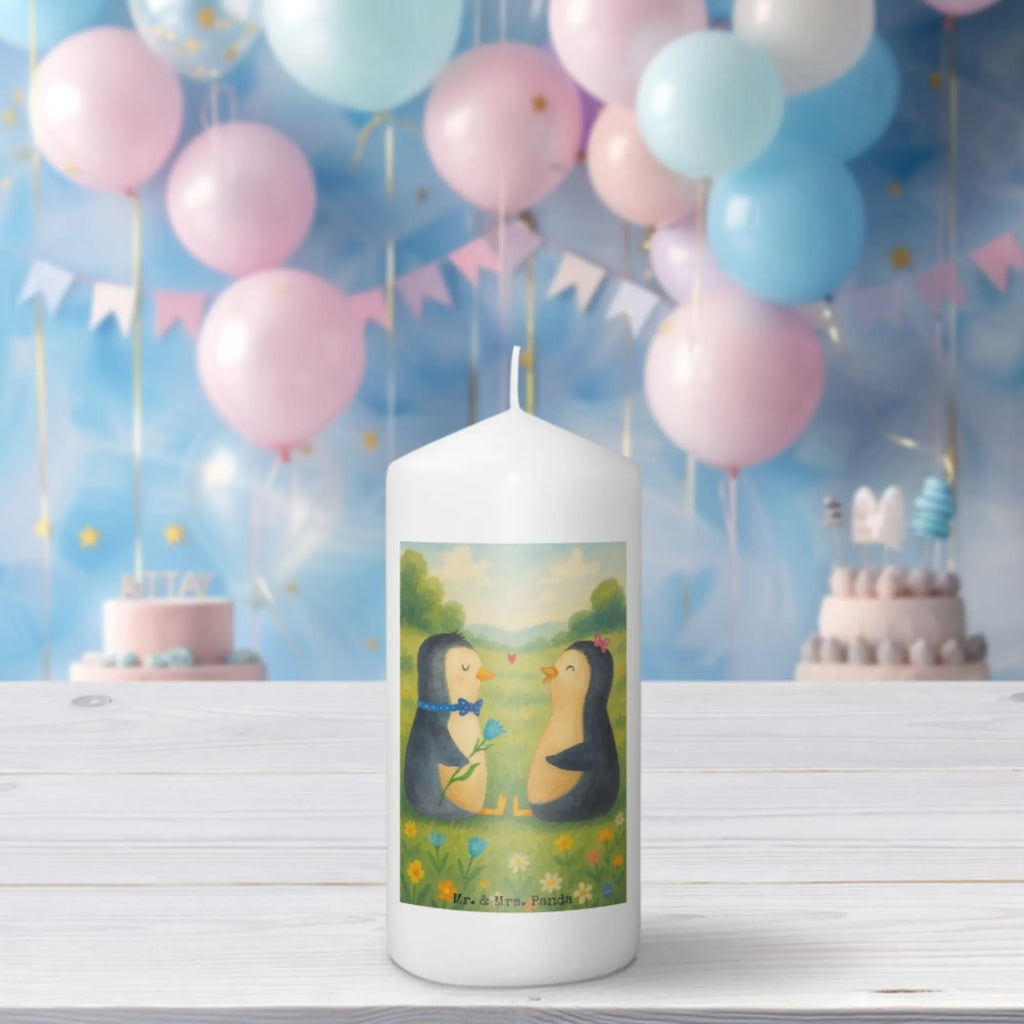 Kerze Pinguin Pärchen Design Tafelkerze, Kerze Mit Duft, Blockkerze, Glas-Kerze, Outdoor-Kerze, Dinnerkerzenpaar, Teelicht, Stumpenkerze, Votivkerze, Bio-Kerze, Handgegossene Kerze, Handgemachte Kerze, Kerze Mit Spruch, Kerze Für Advent, Kerze Für Ostern, Kerze Für Firmung, Kerze Mit Prägung, Stumpenkerzen-Set, Laternenkerze, Kerze Für Taufe, Stabkerze, Duftkerze, Sojawachskerze, Andachtskerze, Dinnerkerze, Kerze Mit Fotoeinleger, Kerze Für Weihnachten, Kerze Als Gastgeschenk, Gartenkerze, Fair-Trade-Kerze, Kerze Mit Namensgravur, Kerze Für Hochzeit, Kerze, Tischkerze, Streukerze, Grabkerze, Trauerkerze, Metall-Kerze, Kerze Für Kommunion, Grablicht, Kerze Mit Gravur, Stearin­kerze, Kerze Ohne Duft, Kerze Für Geburtstag, Kerze Mit Motiv, Gedenkkerze, Pinguin, Liebesgeschenk, Hochzeitsgeschenk, große Liebe, Liebe, Liebespaar, Traumpaar, Hochzeit, Liebesbeweis, Verlobung, Hochzeitstag, Jahrestag, Pinguine