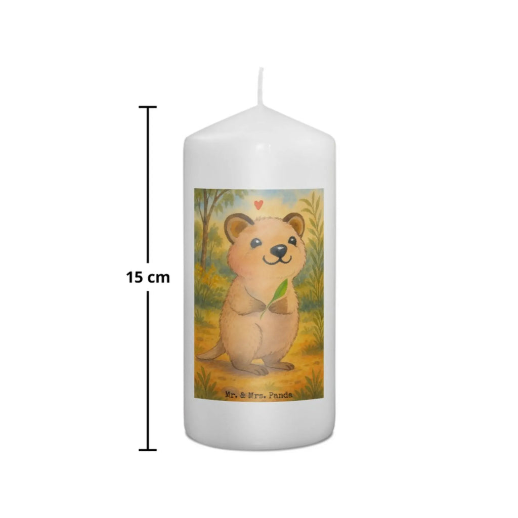 Kerze Quokka Happy Design Kerze Für Hochzeit, Bio-Kerze, Glas-Kerze, Kerze Mit Motiv, Sojawachskerze, Stabkerze, Gartenkerze, Grabkerze, Outdoor-Kerze, Gedenkkerze, Kerze Mit Fotoeinleger, Kerze Für Ostern, Stumpenkerzen-Set, Kerze Mit Prägung, Teelicht, Tafelkerze, Duftkerze, Kerze Mit Gravur, Kerze, Tischkerze, Kerze Für Weihnachten, Laternenkerze, Streukerze, Metall-Kerze, Kerze Ohne Duft, Kerze Für Firmung, Kerze Mit Namensgravur, Votivkerze, Stearin­kerze, Kerze Als Gastgeschenk, Fair-Trade-Kerze, Kerze Für Advent, Dinnerkerzenpaar, Stumpenkerze, Kerze Für Kommunion, Kerze Für Taufe, Dinnerkerze, Kerze Für Geburtstag, Kerze Mit Duft, Handgegossene Kerze, Andachtskerze, Trauerkerze, Grablicht, Blockkerze, Handgemachte Kerze, Kerze Mit Spruch, Tiermotive, Gute Laune, lustige Sprüche, Tiere, Lustiger Spruch, Dinge erledigen, Quokka, Verschieben, Aufschieberitis, Niedliches Tier