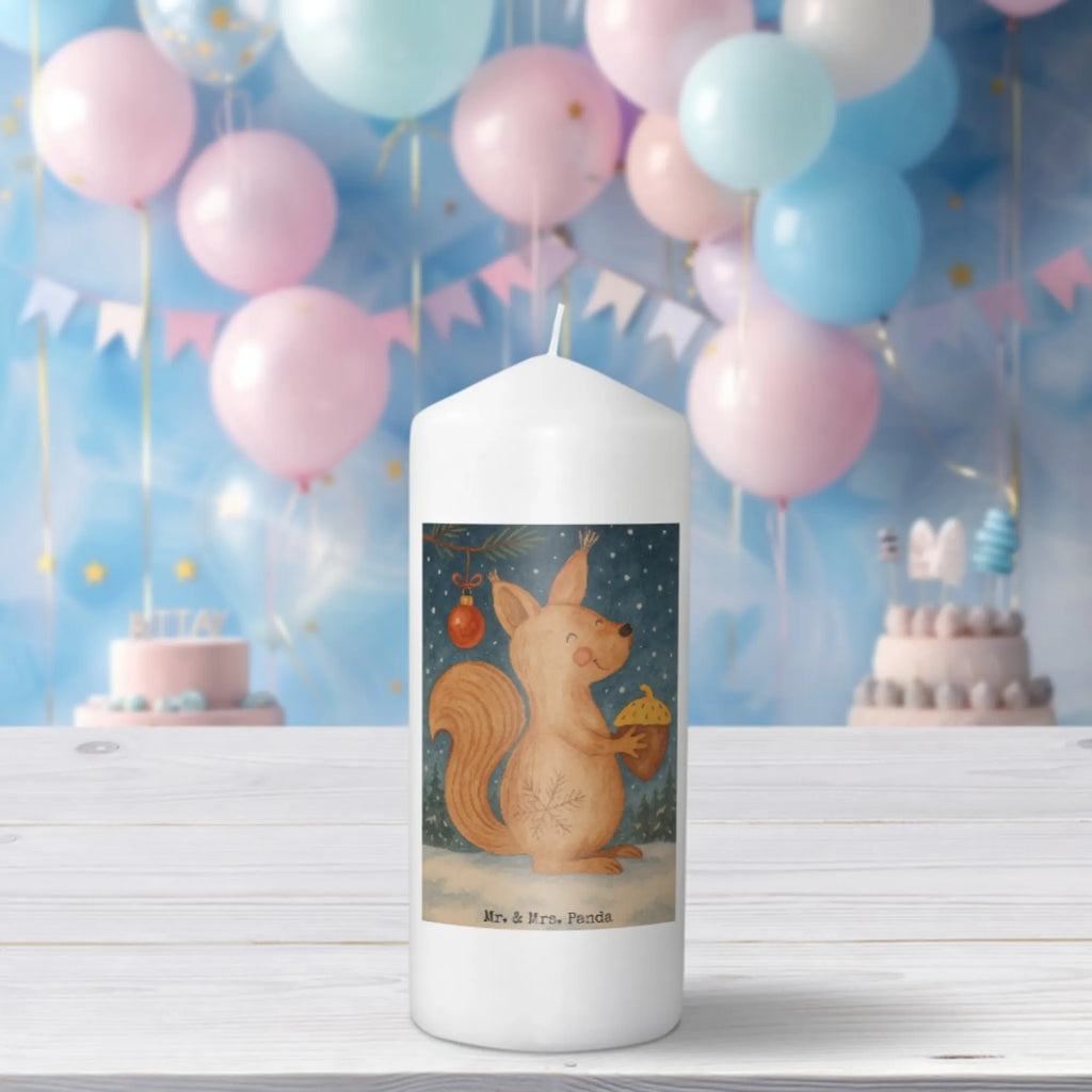 Kerze Eichhörnchen Weihnachten Design Gedenkkerze, Teelicht, Kerze Für Firmung, Tischkerze, Fair-Trade-Kerze, Kerze Für Kommunion, Gartenkerze, Stearin­kerze, Kerze Mit Prägung, Duftkerze, Glas-Kerze, Kerze Für Geburtstag, Trauerkerze, Streukerze, Dinnerkerze, Kerze Mit Duft, Handgegossene Kerze, Outdoor-Kerze, Metall-Kerze, Votivkerze, Kerze, Laternenkerze, Grablicht, Stumpenkerze, Kerze Mit Fotoeinleger, Kerze Für Weihnachten, Kerze Als Gastgeschenk, Handgemachte Kerze, Kerze Mit Motiv, Andachtskerze, Kerze Mit Gravur, Kerze Für Ostern, Blockkerze, Grabkerze, Kerze Mit Spruch, Kerze Für Taufe, Kerze Für Hochzeit, Sojawachskerze, Kerze Mit Namensgravur, Dinnerkerzenpaar, Stabkerze, Tafelkerze, Kerze Für Advent, Kerze Ohne Duft, Bio-Kerze, Stumpenkerzen-Set, Winter, Weihnachten, Weihnachtsdeko, Nikolaus, Advent, Heiligabend, Wintermotiv, Guten Rutsch, Frohe Weihnachten, Weihnachtsgruß, Frohes neues Jahr, Weihnachtsmotiv, Neujahr, Vogel