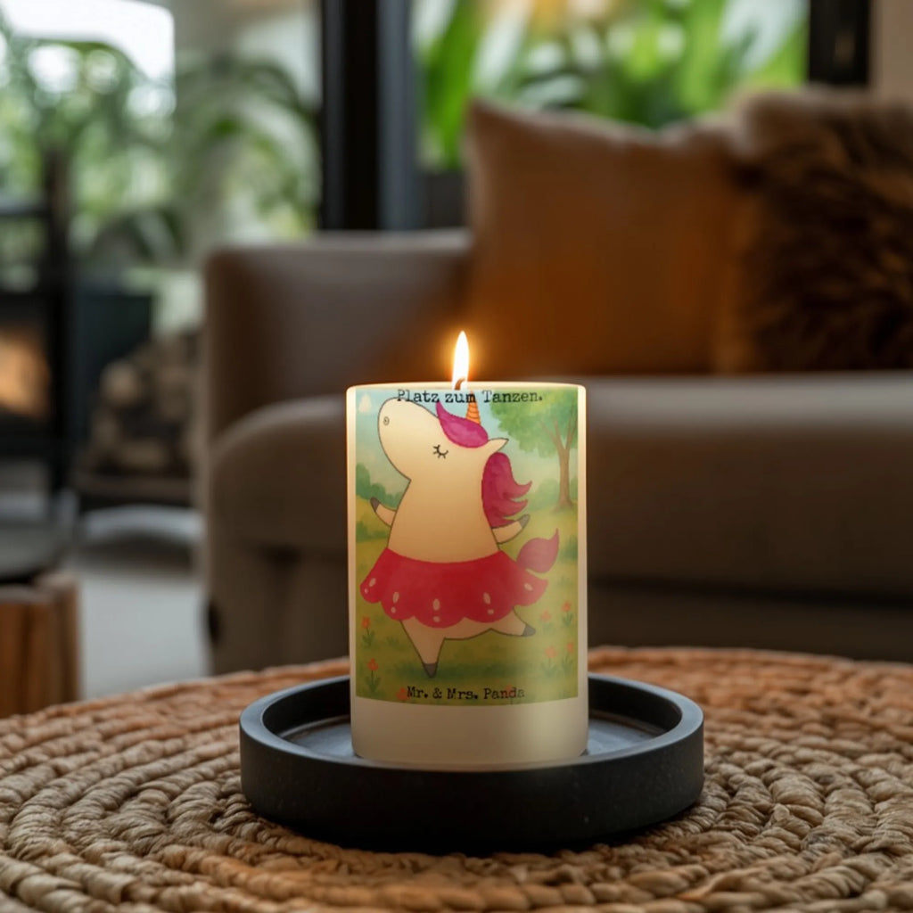 Kerze Einhorn Ballerina Design Kerze Für Advent, Kerze Ohne Duft, Kerze Mit Spruch, Andachtskerze, Kerze Für Geburtstag, Kerze Für Taufe, Grablicht, Metall-Kerze, Stabkerze, Kerze Als Gastgeschenk, Kerze Mit Motiv, Gartenkerze, Stearin­kerze, Kerze Mit Fotoeinleger, Stumpenkerze, Laternenkerze, Stumpenkerzen-Set, Sojawachskerze, Handgegossene Kerze, Kerze Mit Gravur, Gedenkkerze, Handgemachte Kerze, Kerze, Kerze Für Weihnachten, Dinnerkerzenpaar, Glas-Kerze, Teelicht, Bio-Kerze, Tafelkerze, Fair-Trade-Kerze, Grabkerze, Blockkerze, Kerze Für Firmung, Dinnerkerze, Kerze Für Hochzeit, Kerze Für Ostern, Tischkerze, Kerze Mit Namensgravur, Kerze Für Kommunion, Kerze Mit Duft, Outdoor-Kerze, Streukerze, Kerze Mit Prägung, Votivkerze, Trauerkerze, Duftkerze, Einhorn, Einhörner, Einhorn Deko, Unicorn, Lebenslust, Spaß, Party, Tänzerin, Geburtstag, Feiern, Ballerina, Tanzen, Lebensfreude, Wohnung