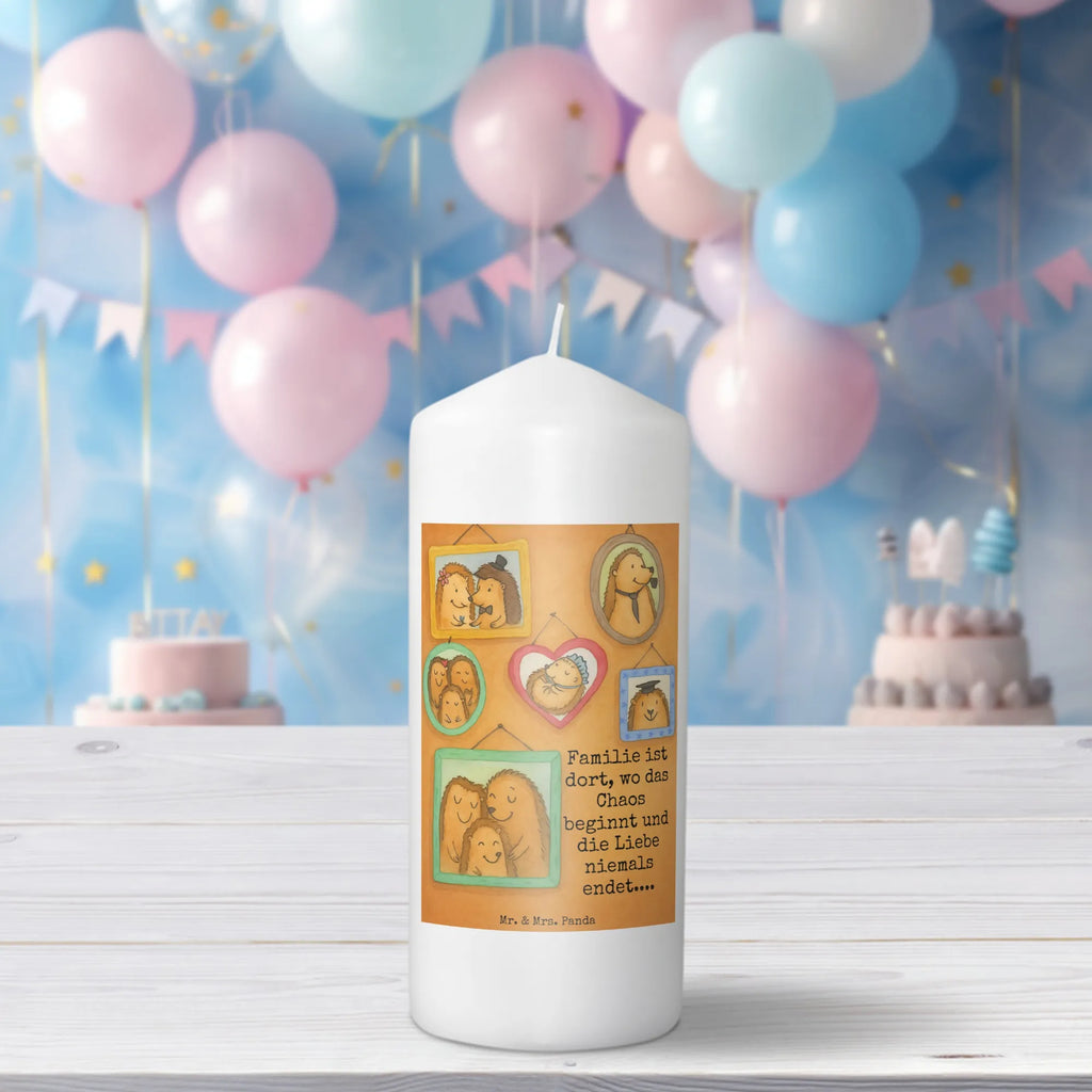 Kerze Igel Familie Design Kerze Mit Namensgravur, Kerze Ohne Duft, Kerze Mit Duft, Stumpenkerze, Votivkerze, Metall-Kerze, Teelicht, Tischkerze, Tafelkerze, Kerze Mit Fotoeinleger, Kerze Mit Spruch, Bio-Kerze, Handgegossene Kerze, Kerze Für Firmung, Dinnerkerzenpaar, Andachtskerze, Grabkerze, Gartenkerze, Glas-Kerze, Kerze Für Weihnachten, Kerze Für Ostern, Kerze Für Advent, Stumpenkerzen-Set, Blockkerze, Streukerze, Kerze Mit Motiv, Kerze Mit Prägung, Outdoor-Kerze, Kerze Für Kommunion, Kerze Mit Gravur, Kerze Für Geburtstag, Fair-Trade-Kerze, Kerze Für Hochzeit, Laternenkerze, Stabkerze, Sojawachskerze, Duftkerze, Handgemachte Kerze, Kerze, Trauerkerze, Kerze Für Taufe, Stearin­kerze, Kerze Als Gastgeschenk, Grablicht, Dinnerkerze, Gedenkkerze, Familie, Vatertag, Muttertag, Bruder, Schwester, Mama, Papa, Oma, Opa, Zusammenhalt, Bilder, Glück, Igel, Liebe