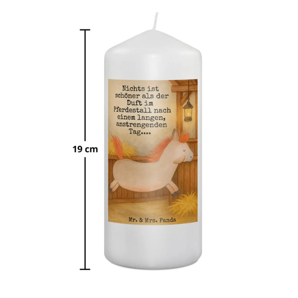 Kerze Pferd Springen Design Votivkerze, Stumpenkerze, Metall-Kerze, Kerze Für Taufe, Fair-Trade-Kerze, Laternenkerze, Bio-Kerze, Glas-Kerze, Kerze Für Weihnachten, Kerze, Kerze Ohne Duft, Kerze Für Ostern, Kerze Mit Gravur, Andachtskerze, Kerze Für Firmung, Kerze Mit Duft, Kerze Für Kommunion, Stumpenkerzen-Set, Kerze Mit Namensgravur, Kerze Für Geburtstag, Kerze Für Advent, Tischkerze, Handgemachte Kerze, Duftkerze, Dinnerkerze, Kerze Mit Spruch, Kerze Mit Motiv, Stearin­kerze, Grabkerze, Streukerze, Kerze Mit Fotoeinleger, Grablicht, Sojawachskerze, Dinnerkerzenpaar, Kerze Mit Prägung, Trauerkerze, Outdoor-Kerze, Blockkerze, Kerze Für Hochzeit, Teelicht, Kerze Als Gastgeschenk, Gartenkerze, Tafelkerze, Stabkerze, Gedenkkerze, Handgegossene Kerze, Bauernhof, Hoftiere, Landwirt, Landwirtin, Pferd, Pferdebesitzer, Stall, ausreiten, Pferde, reiten, Pony, Pferdestall